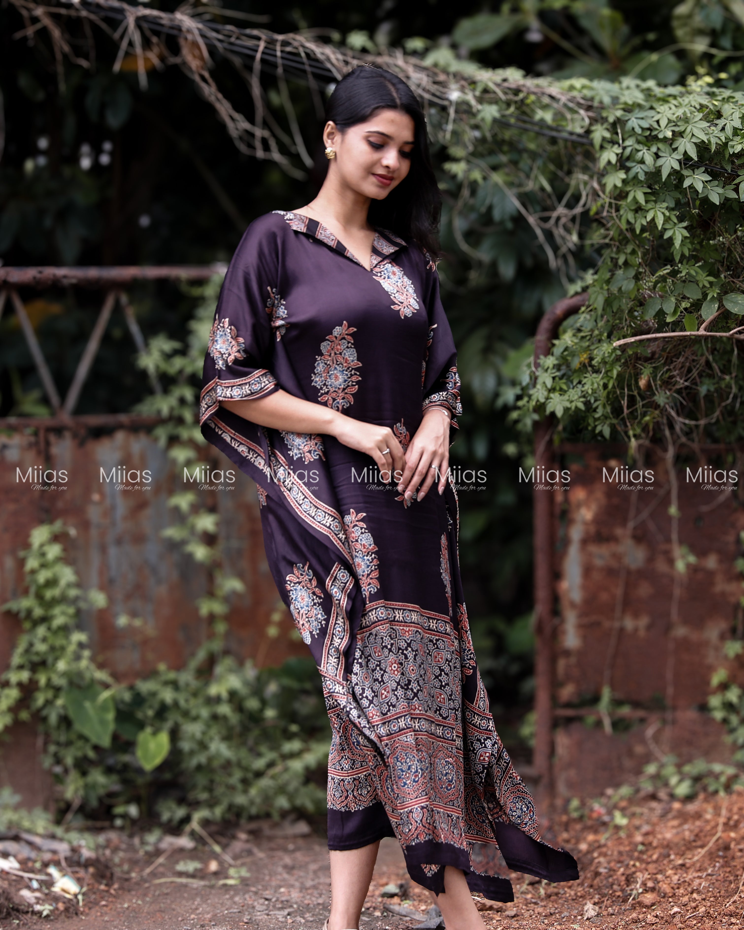 Pure Modal Silk Kaftan | Folding Collar | Black