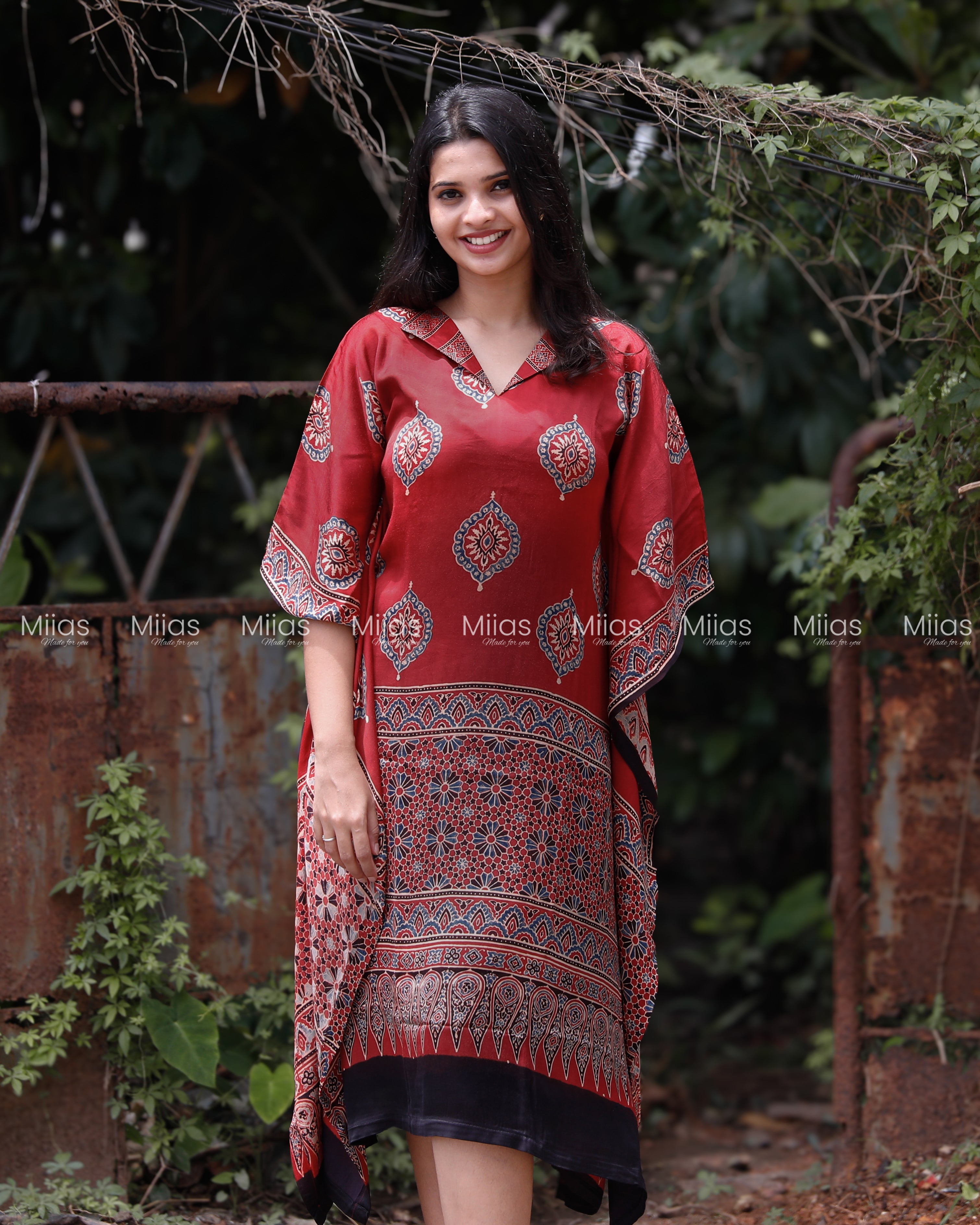 Pure Modal Silk Kaftan | Folding Collar | Red