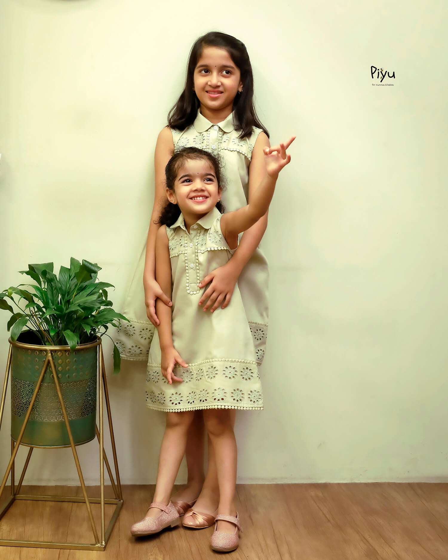 Cotton Frock for Girls: Soft, Breathable and with Lining.