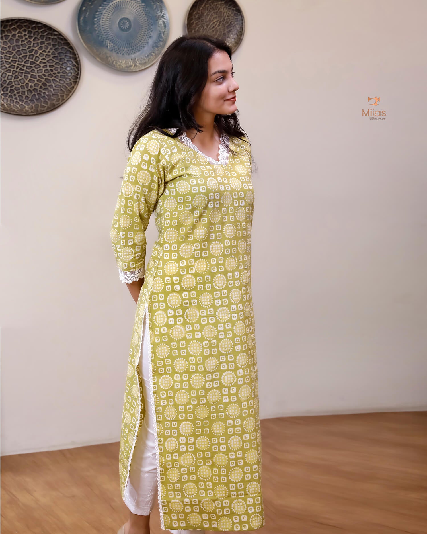 Cotton SlItted Kurti with Lace Trim | Olive green