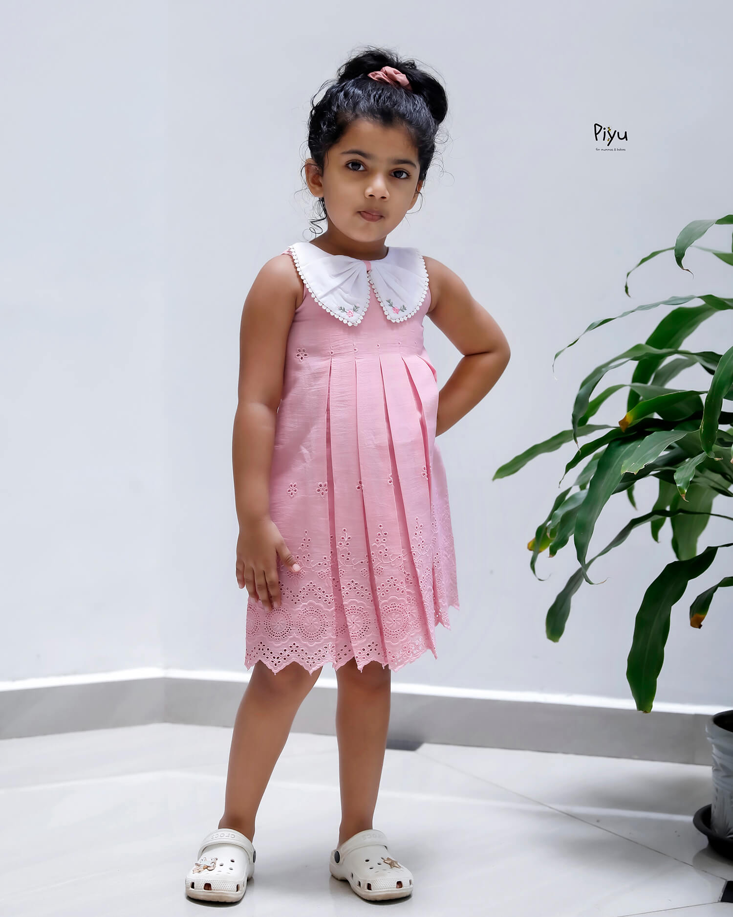 Cotton Kids' Dress w/ Structured Pleats & Butterfly Collar-Pink.