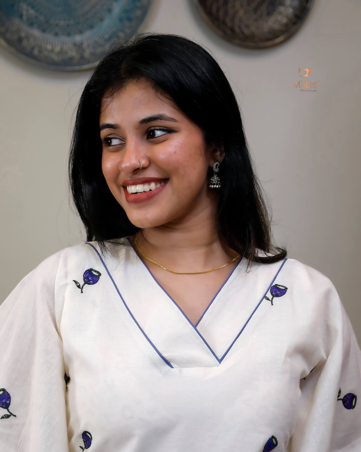 Embroidered Cotton Kaftan Dress – Relaxed V-Neck Resort Wear