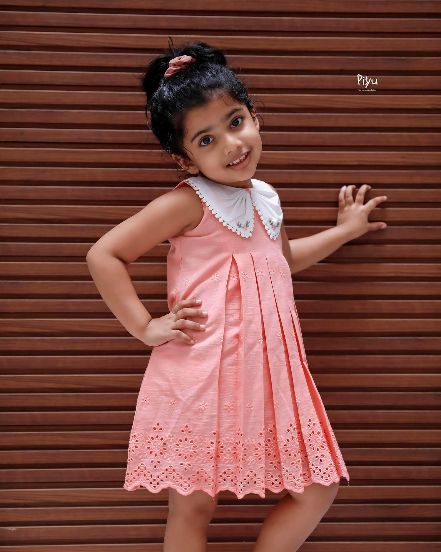 Cotton Kids' Dress w/ Structured Pleats & Butterfly Collar-Peach.
