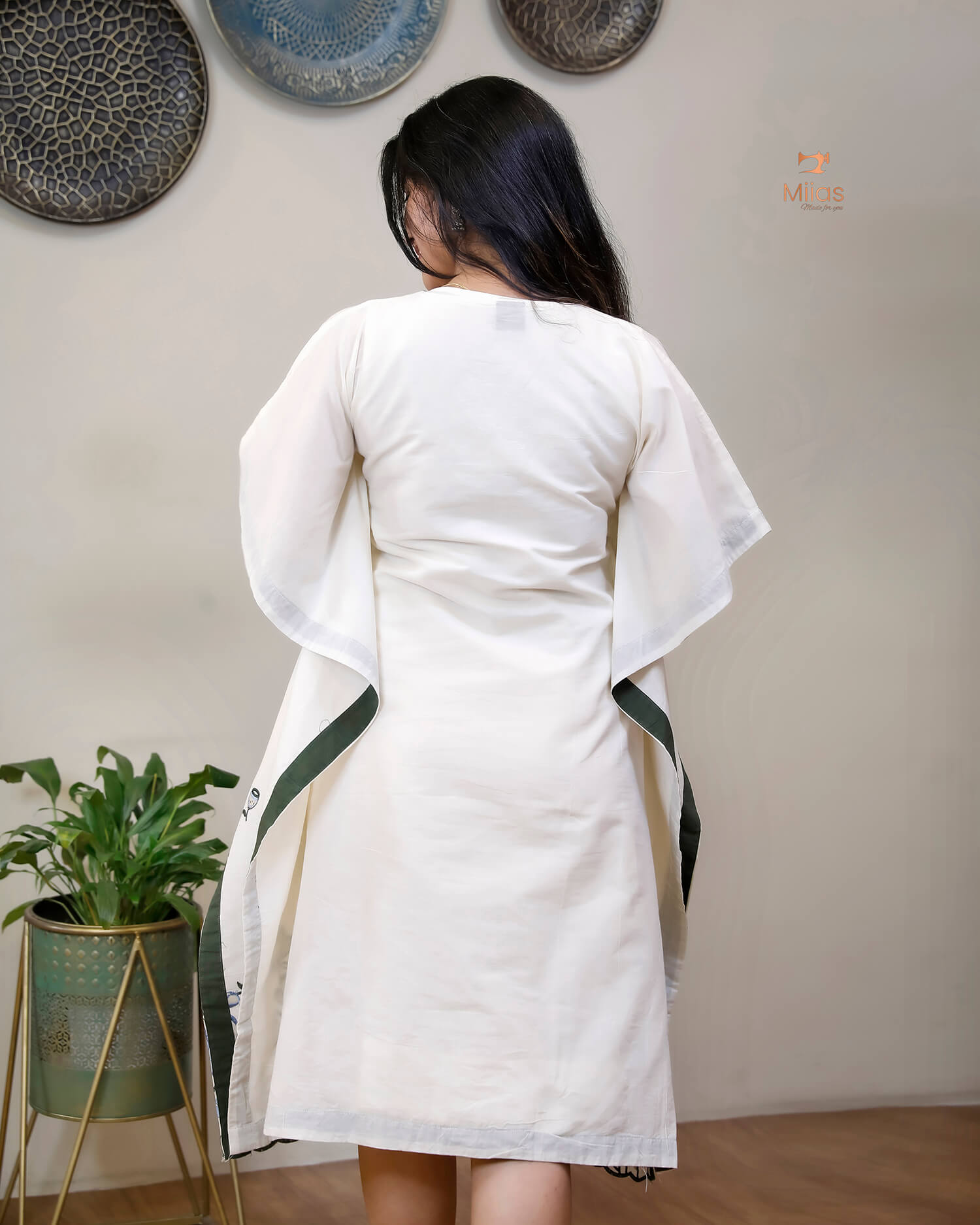 Embroidered Cotton Kaftan Dress – Relaxed V-Neck Resort Wear