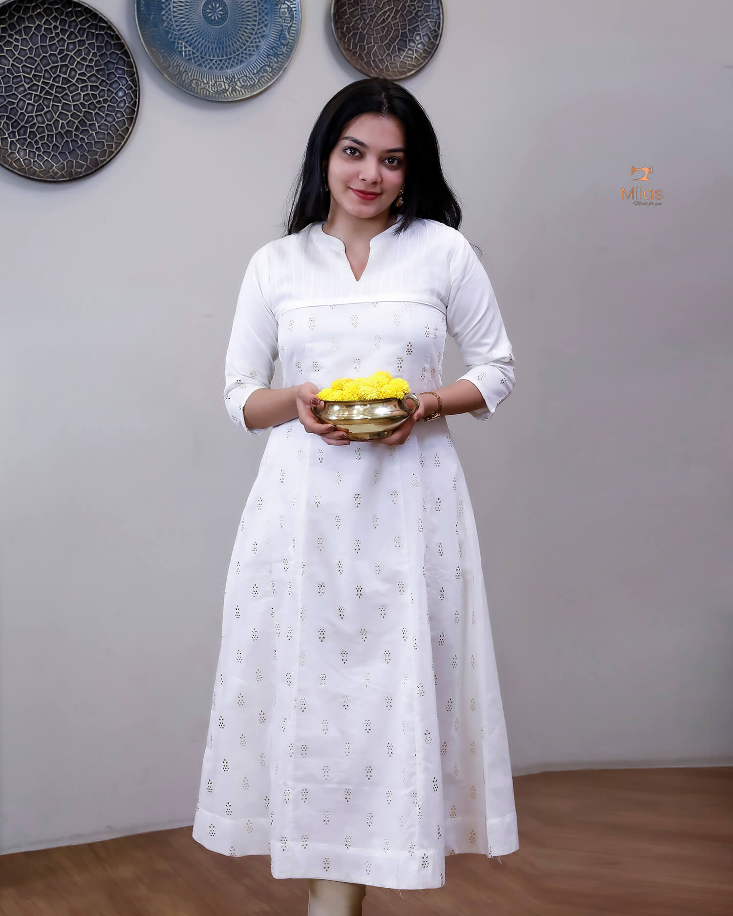Mul Chanderi Kurti: Golden Mukesh Work, Printed Panel, Pintuck Neckline-White.