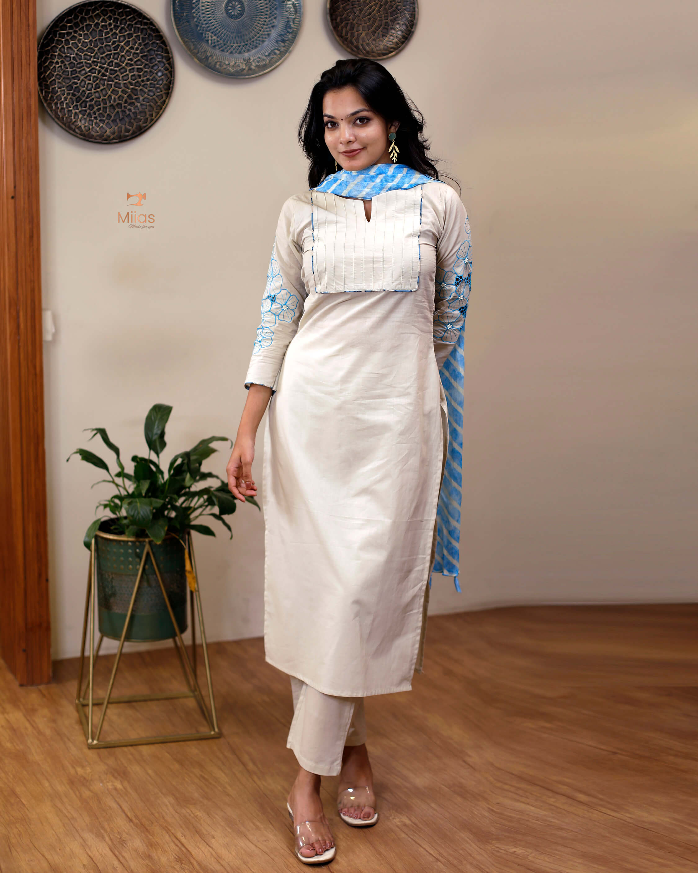 Elegant 3-Pc Ethnic Cotton Set: Embroidered Top & Lahariya Dupatta