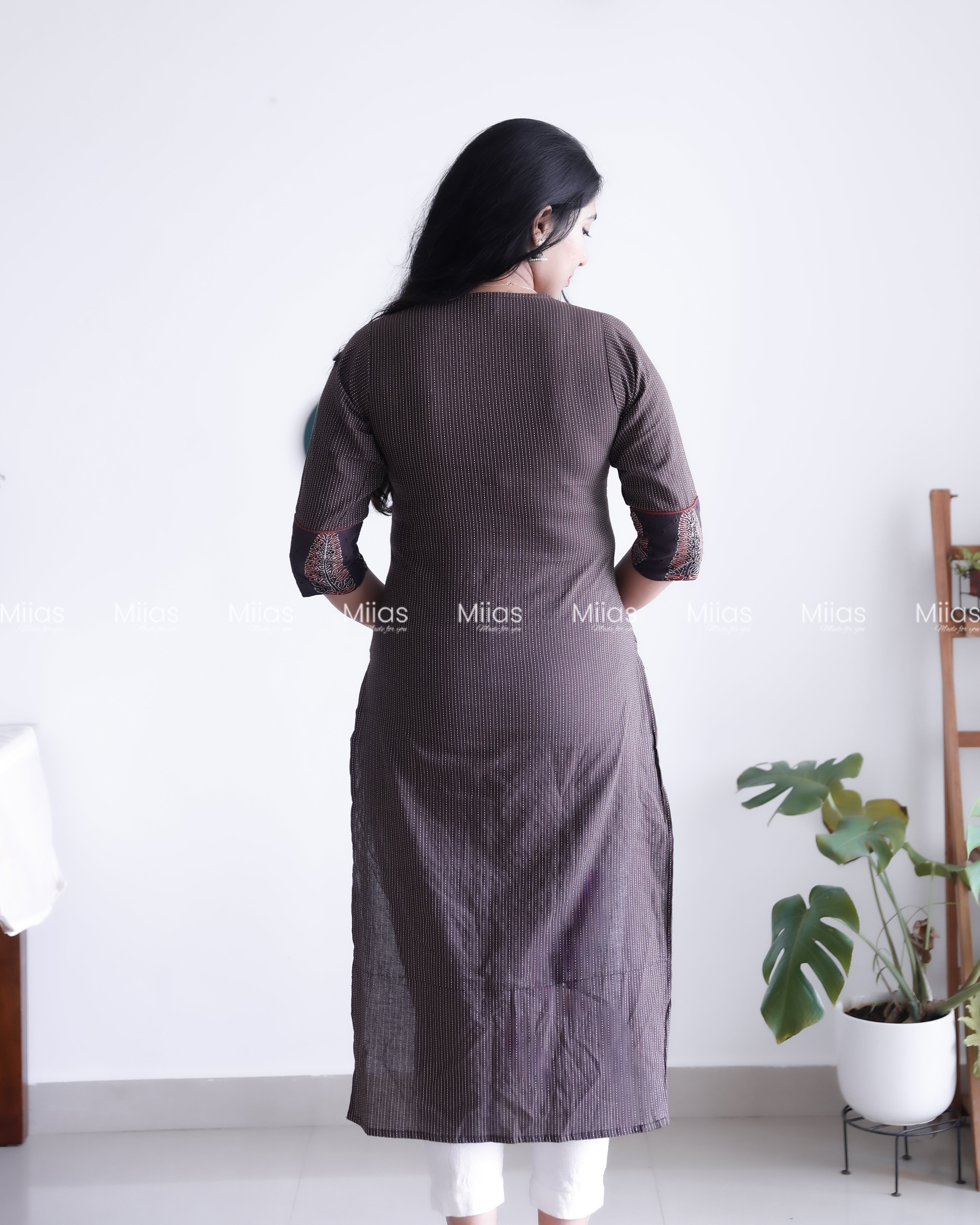Kantha Cotton Slit Kurti | Ajrakh Beaded Yoke + Piping | Coffee Brown
