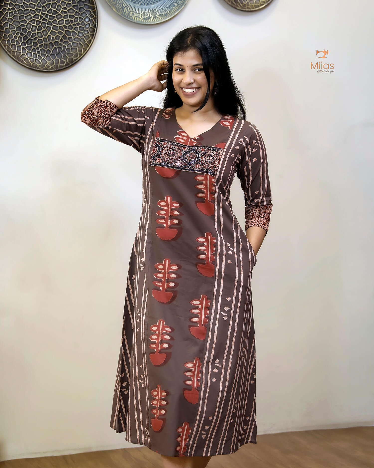 South Cotton Kurti: Beaded, Sequined Yoke & Ajrakh Sleeves-Inverted Print