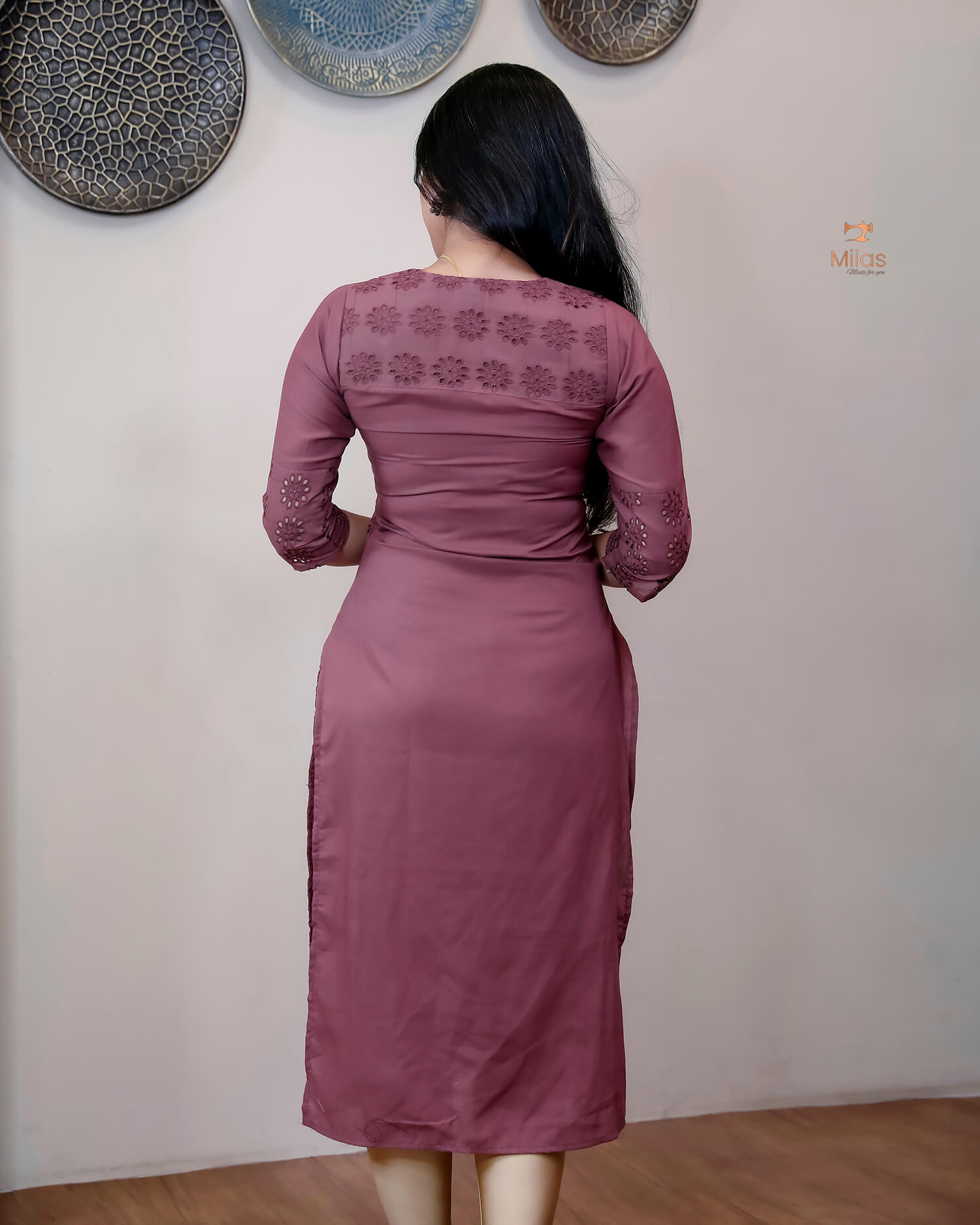Cotton Hakoba Kurti with V-Neck Zari & Sequins Handwork-Maroon Pink
