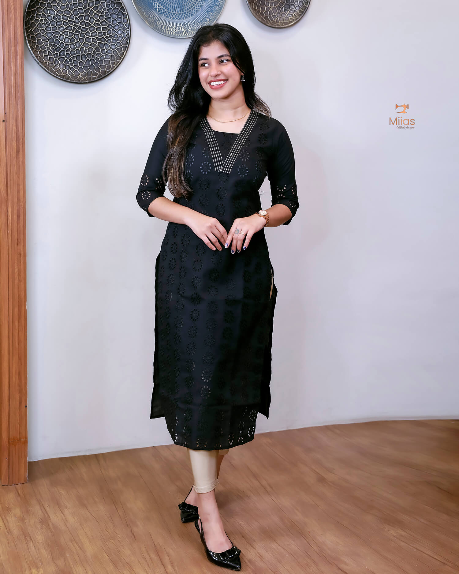Cotton Hakoba Kurti with V-Neck Zari & Sequins Handwork-Black