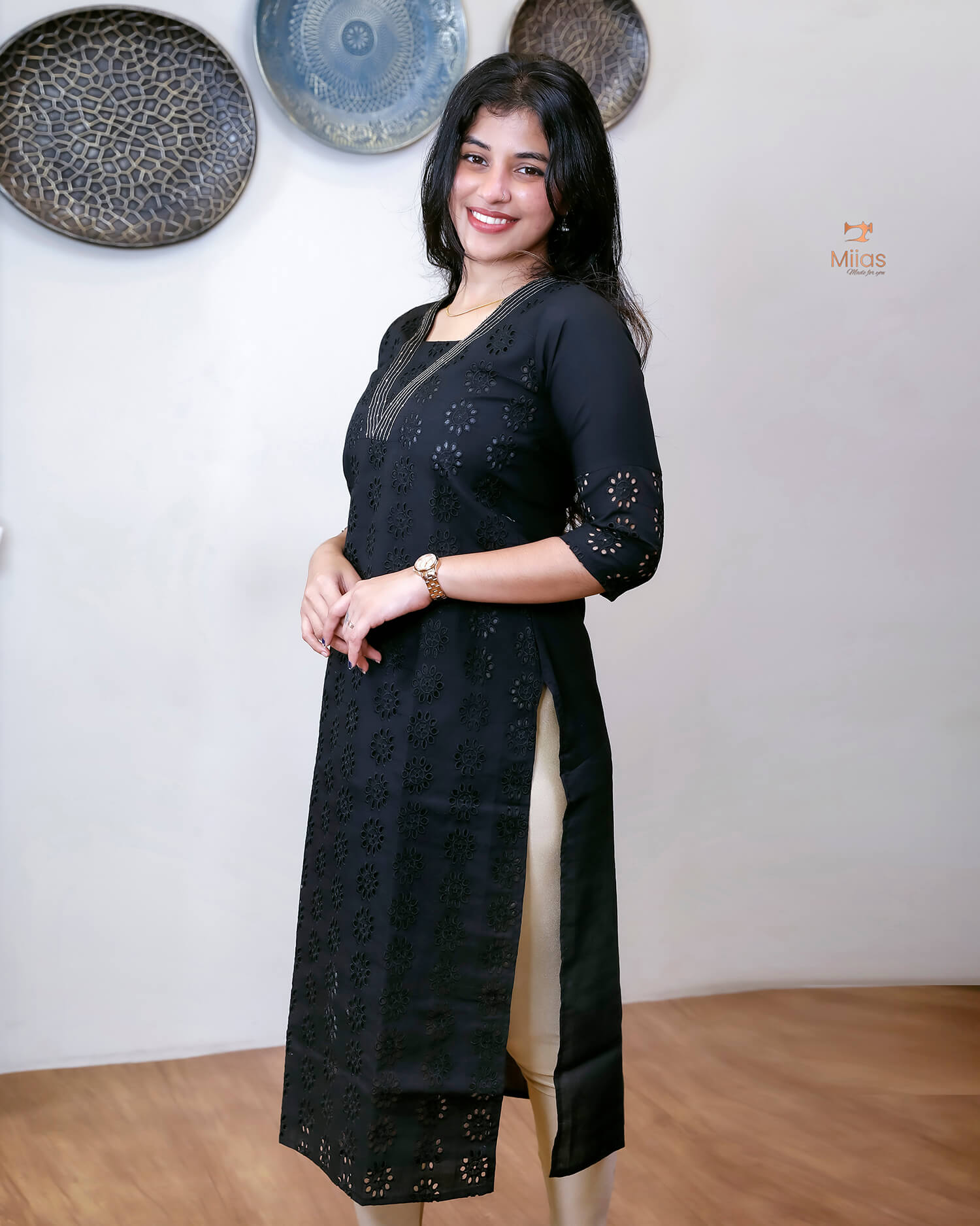 Cotton Hakoba Kurti with V-Neck Zari & Sequins Handwork-Black