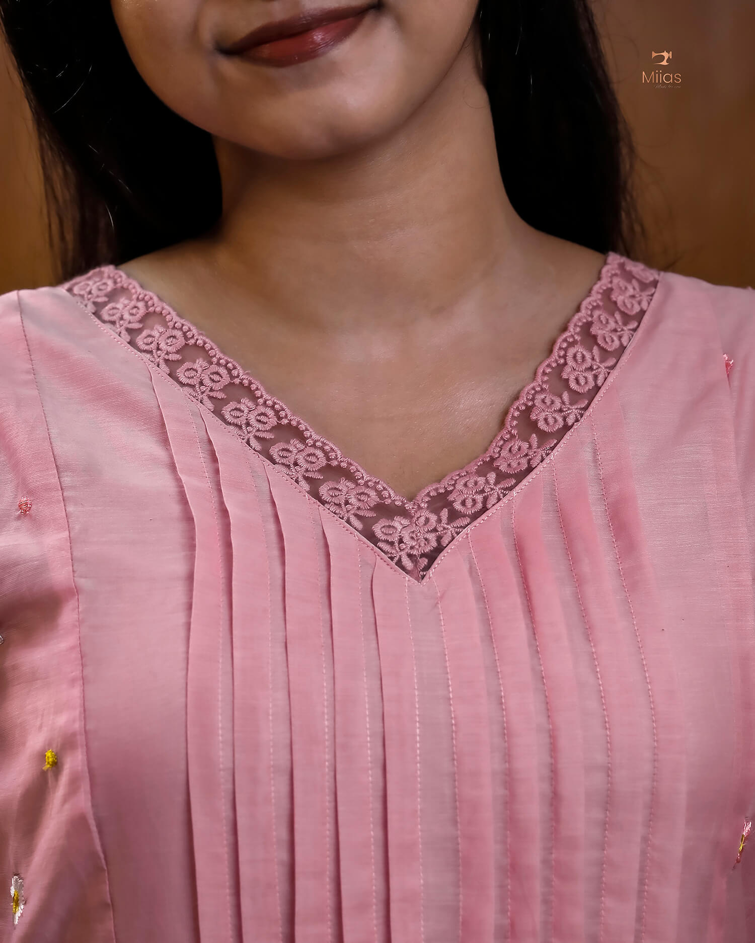 Mul Chanderi Kurti Set – Embroidered 3 Panel Dress with Lace & Pintuck