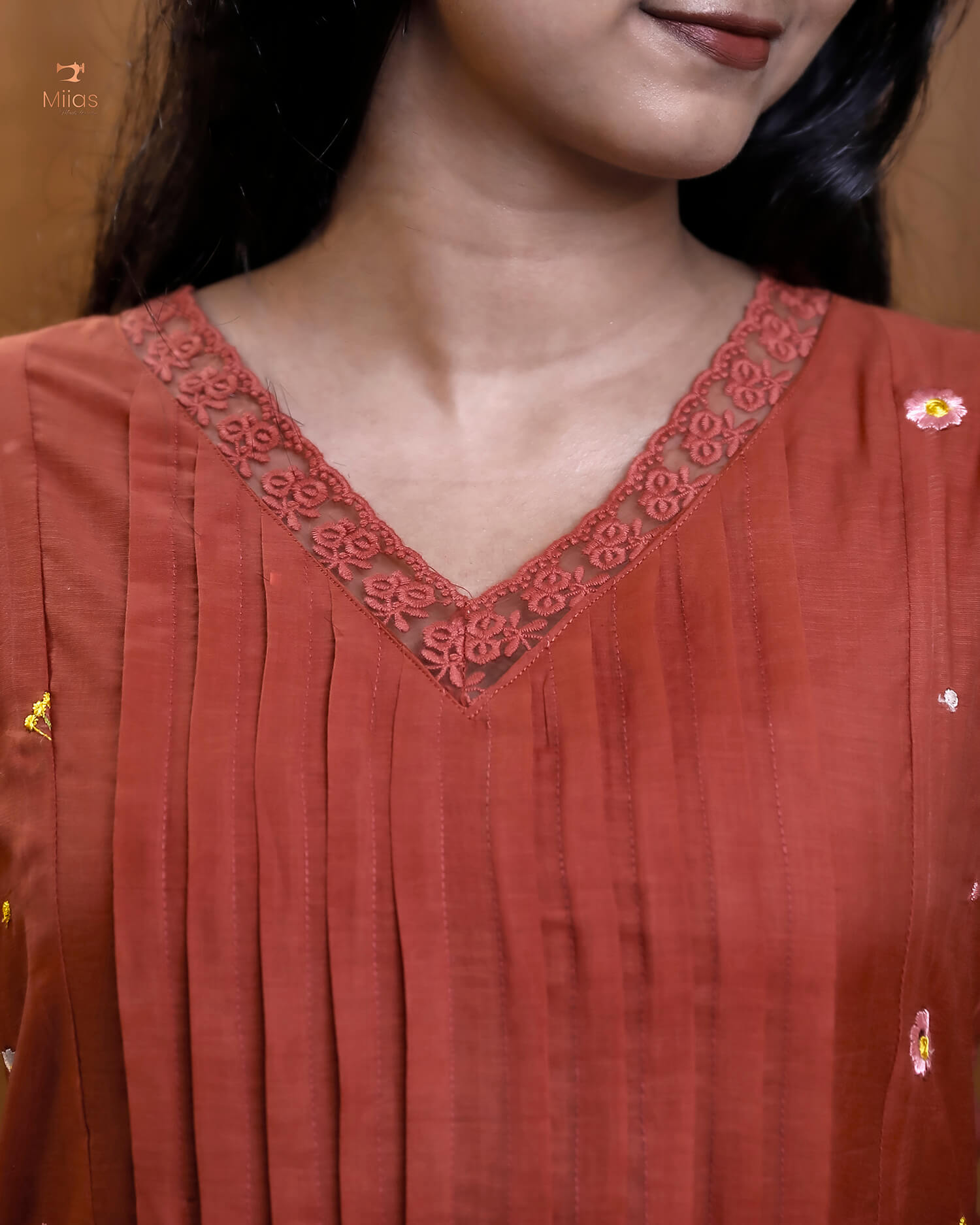 Mul Chanderi Kurti Set – Embroidered 3 Panel Dress with Lace & Pintuck