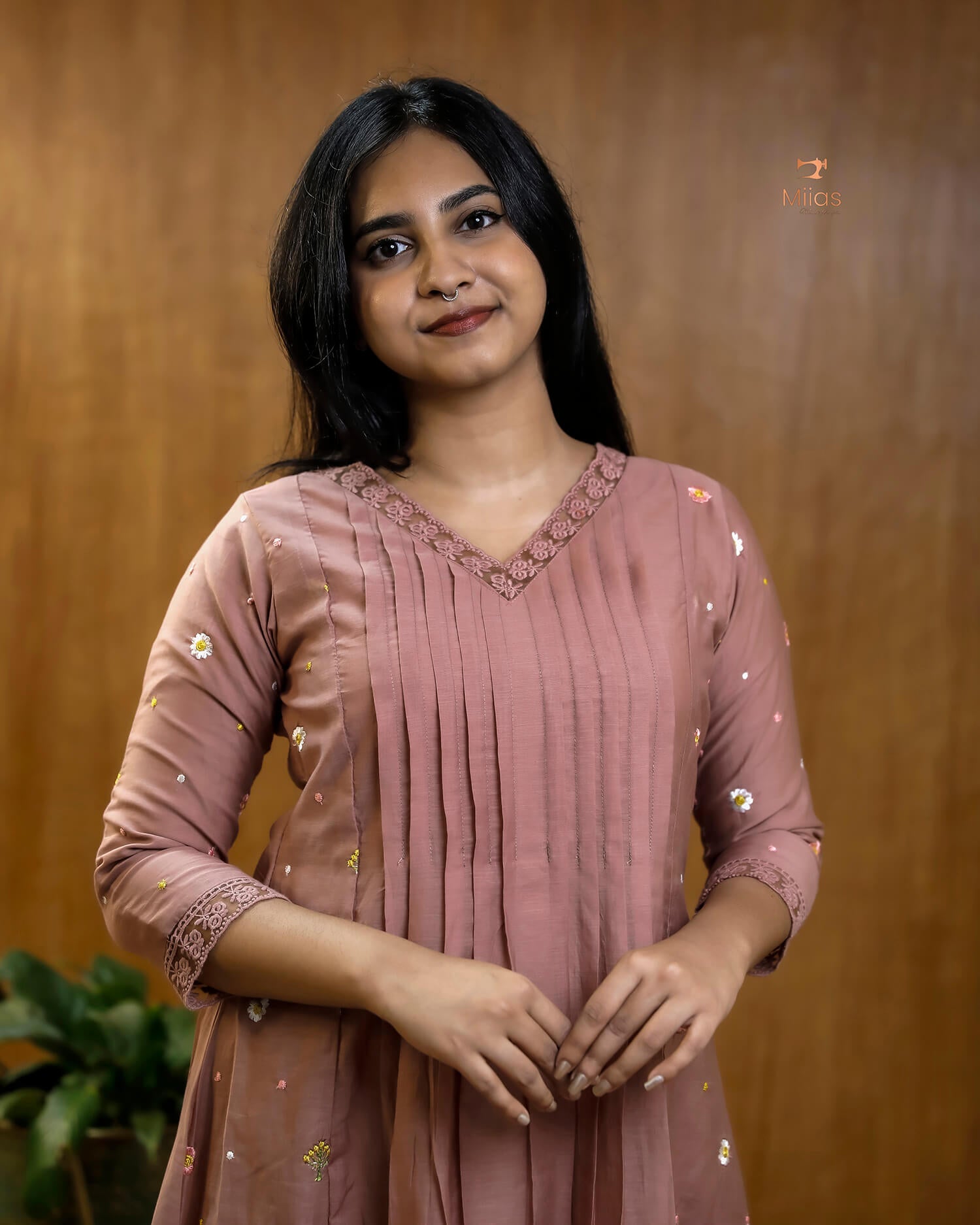 Mul Chanderi Kurti Set – Embroidered 3 Panel Dress with Lace & Pintuck