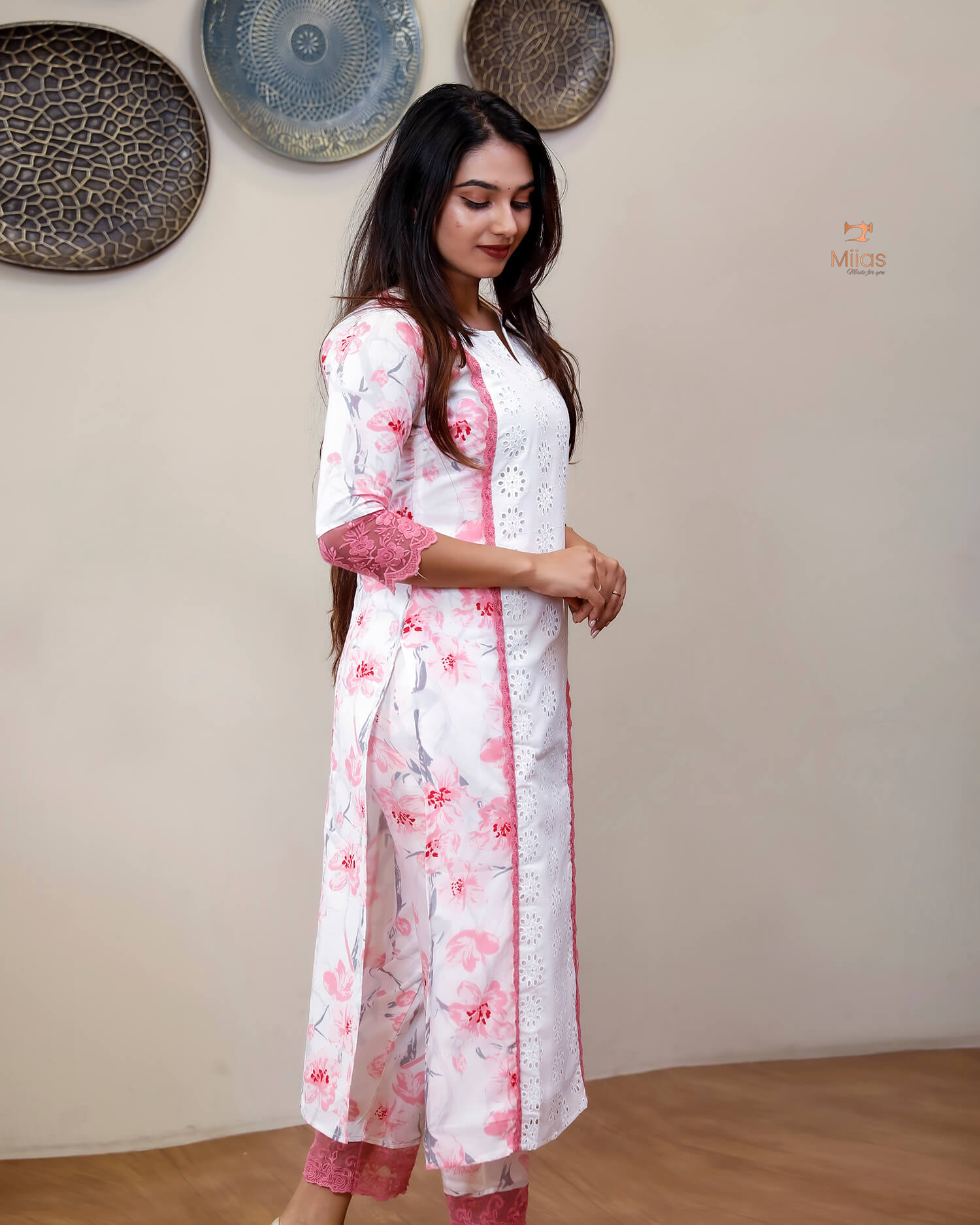 Cotton Co-ord Set with Chiffon Dupatta & Lace-Light Pink.