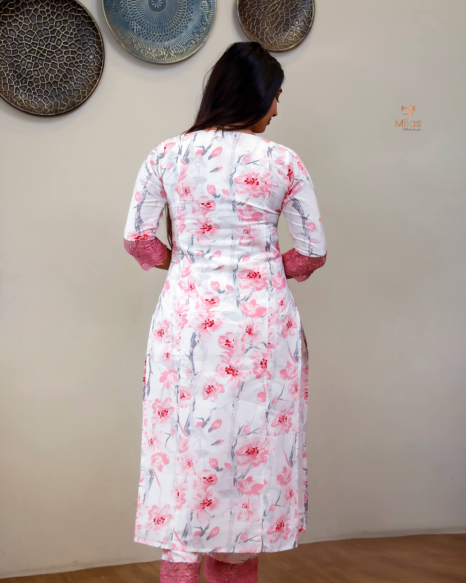 Cotton Co-ord Set with Chiffon Dupatta & Lace-Light Pink.