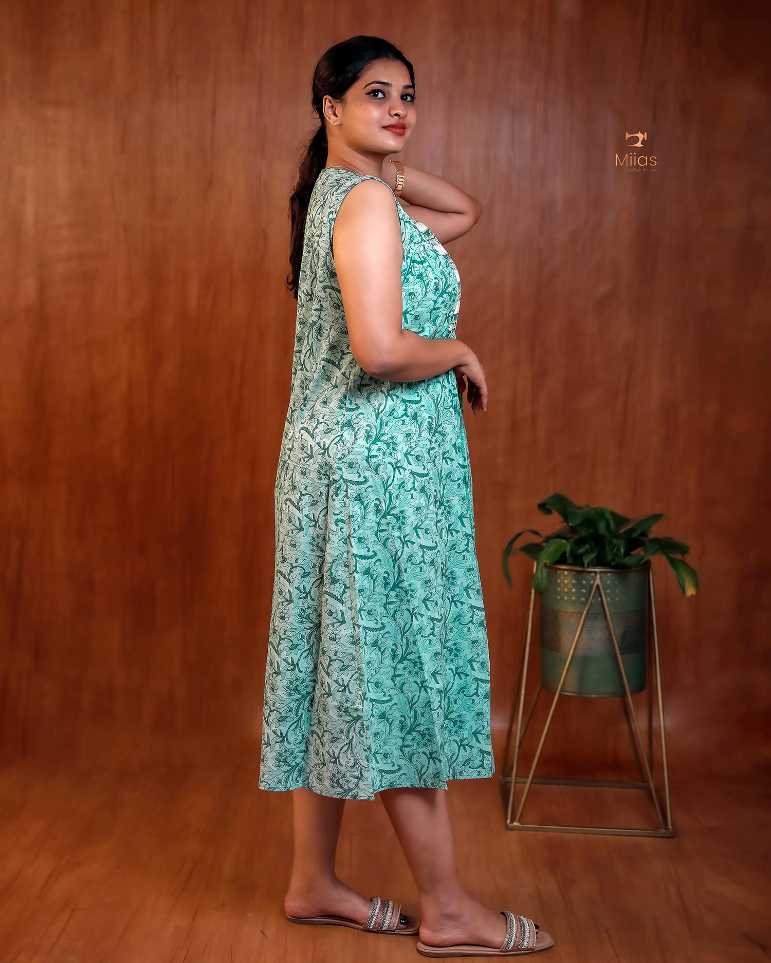 Cotton Maternity Dress with Pockets & Nursing Zips