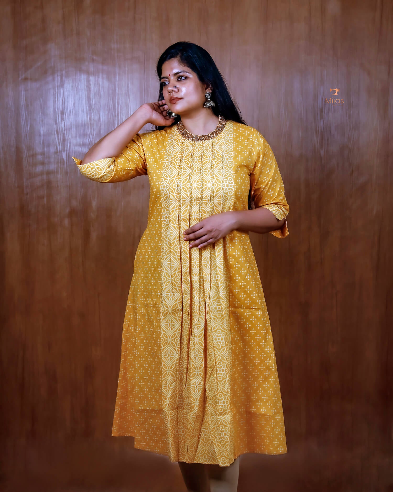 Printed Three Panel Kurti with Beaded Neck & Pocket