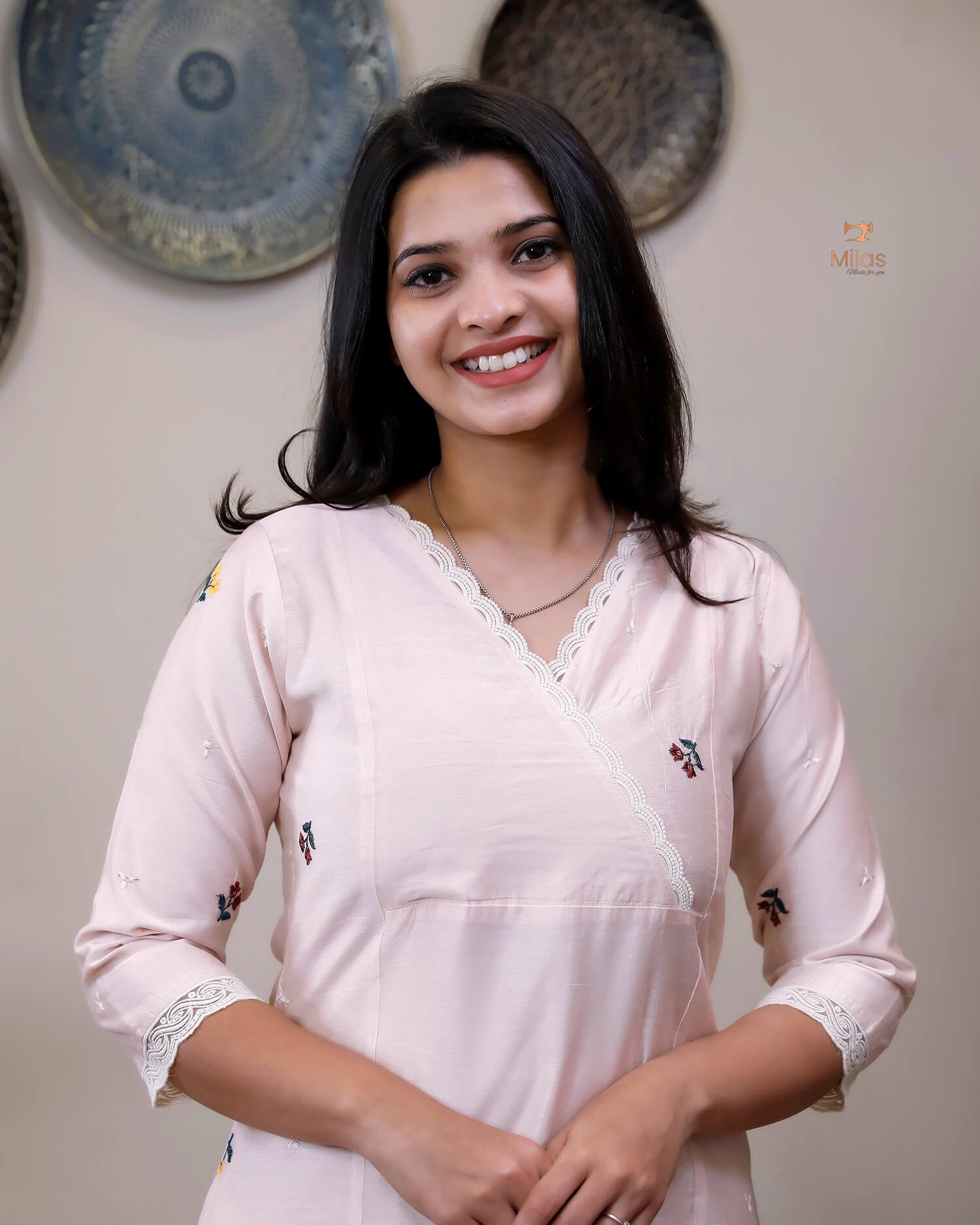 Chanderi Silk Kurti: Women's Embroidered Pastel V-Neck Lace-Pastel Peach.