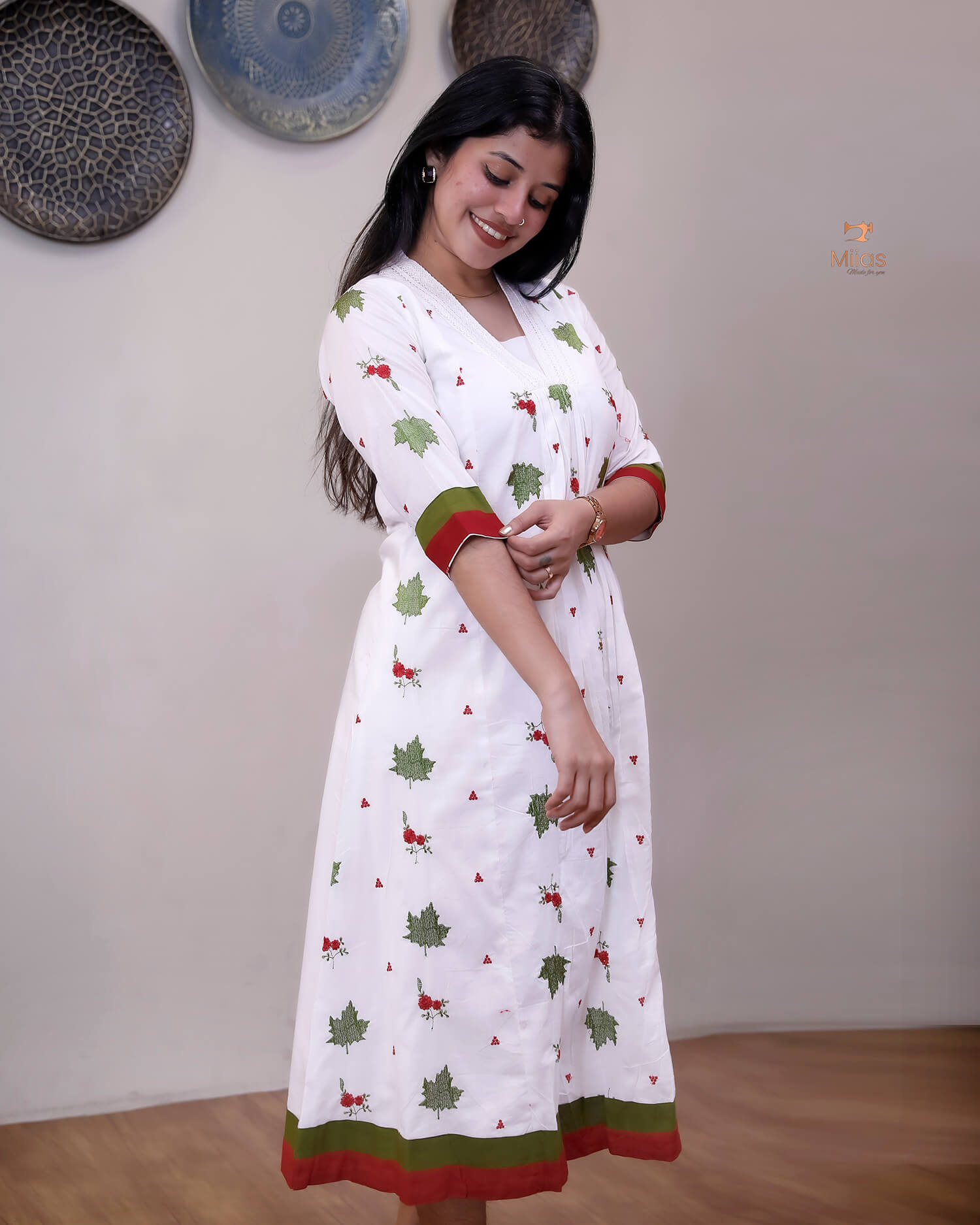Mul Cotton Kurti: Festive 3-Panel Embroidered