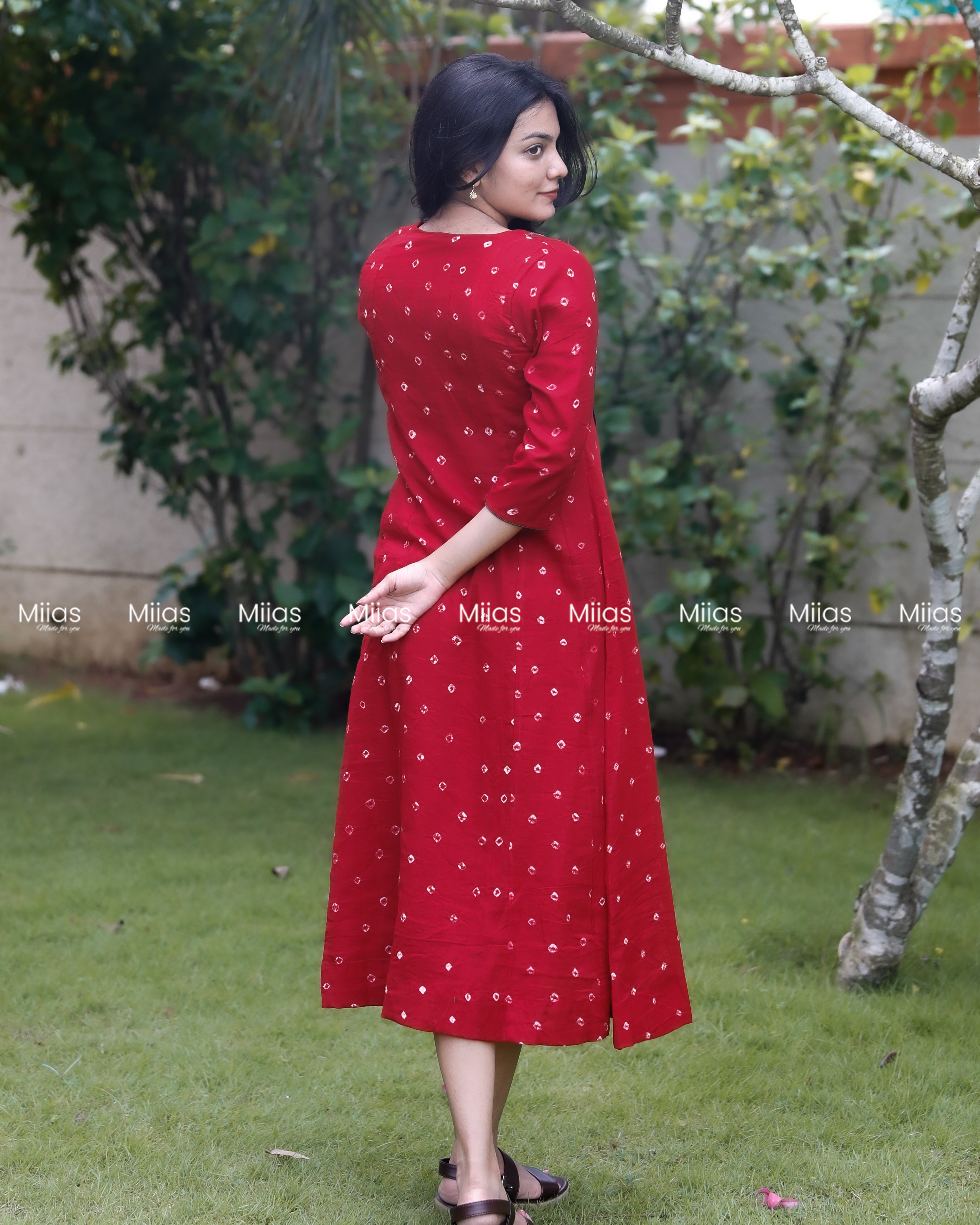 Mul Cotton Bandhani Kurti | Embroidered Yoke + Piping | Red