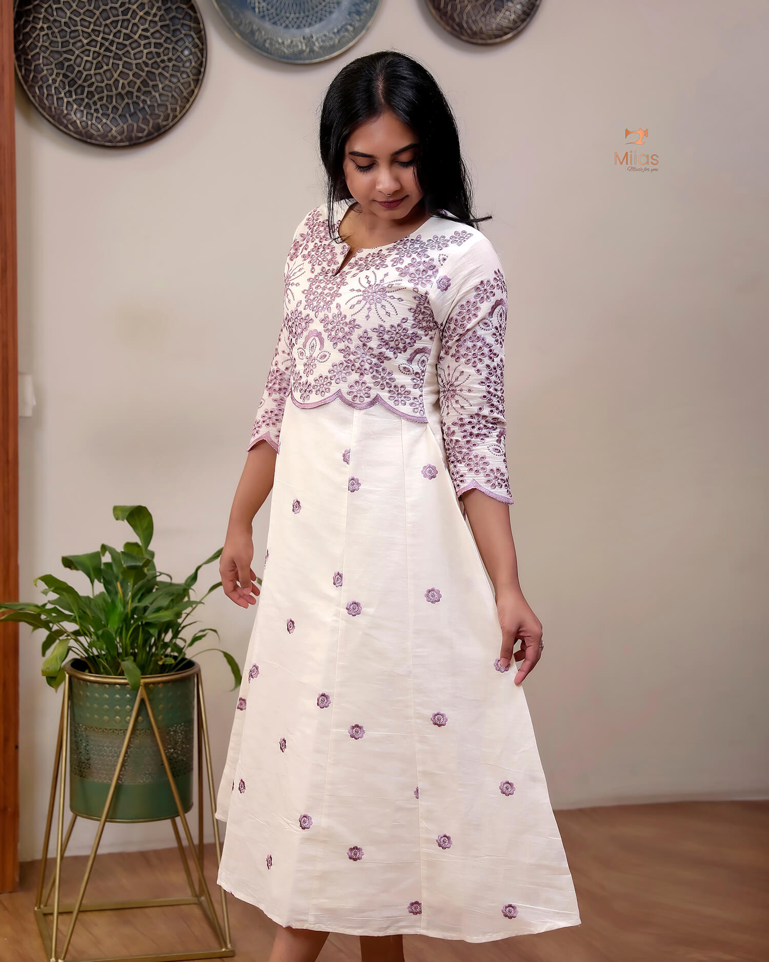 Kora Cotton Kurti: Intricate Embroidered Panel Design