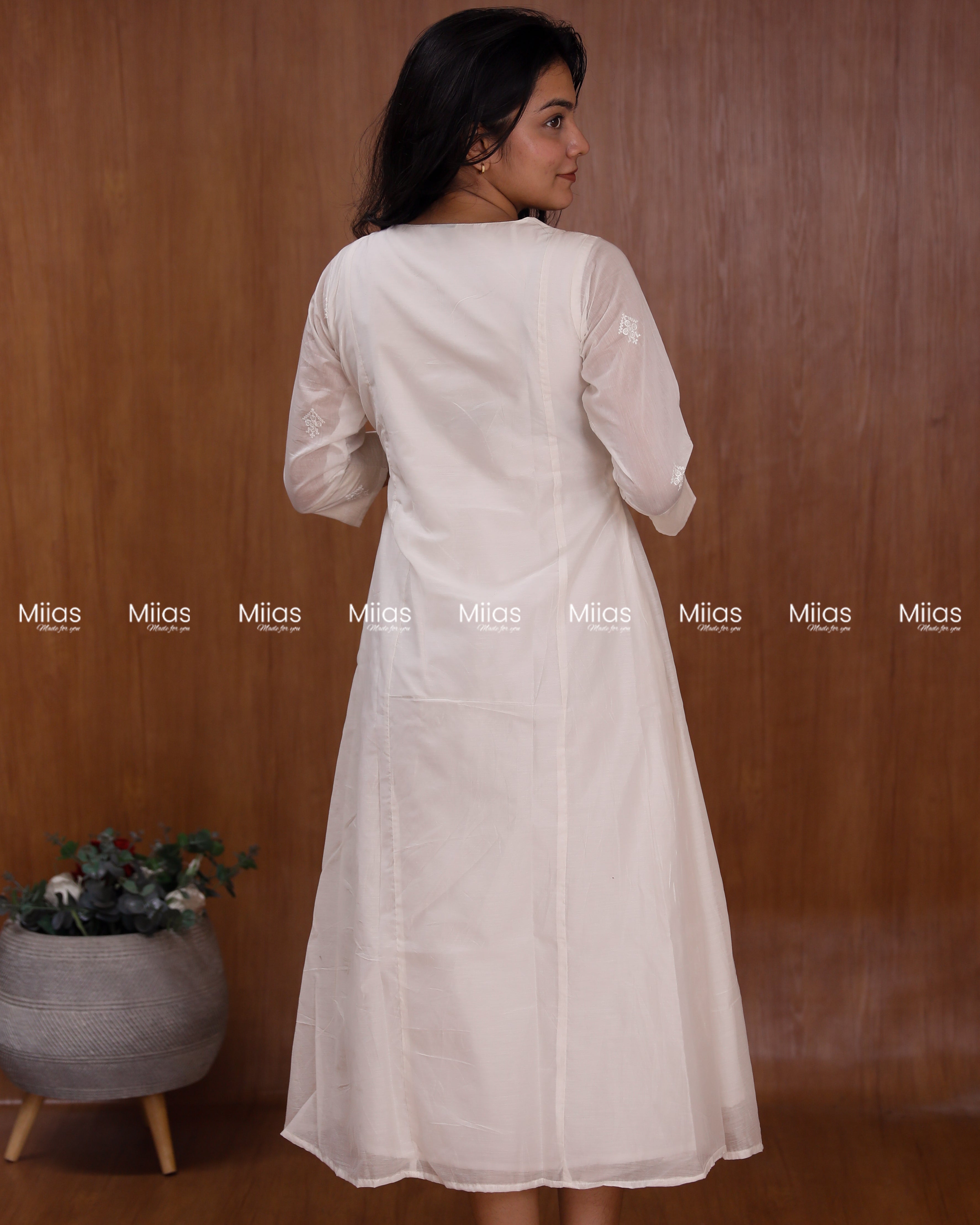 Mul Chanderi 3-Panel Dress Kurti | Zari Cutwork + Pleats | Ivory