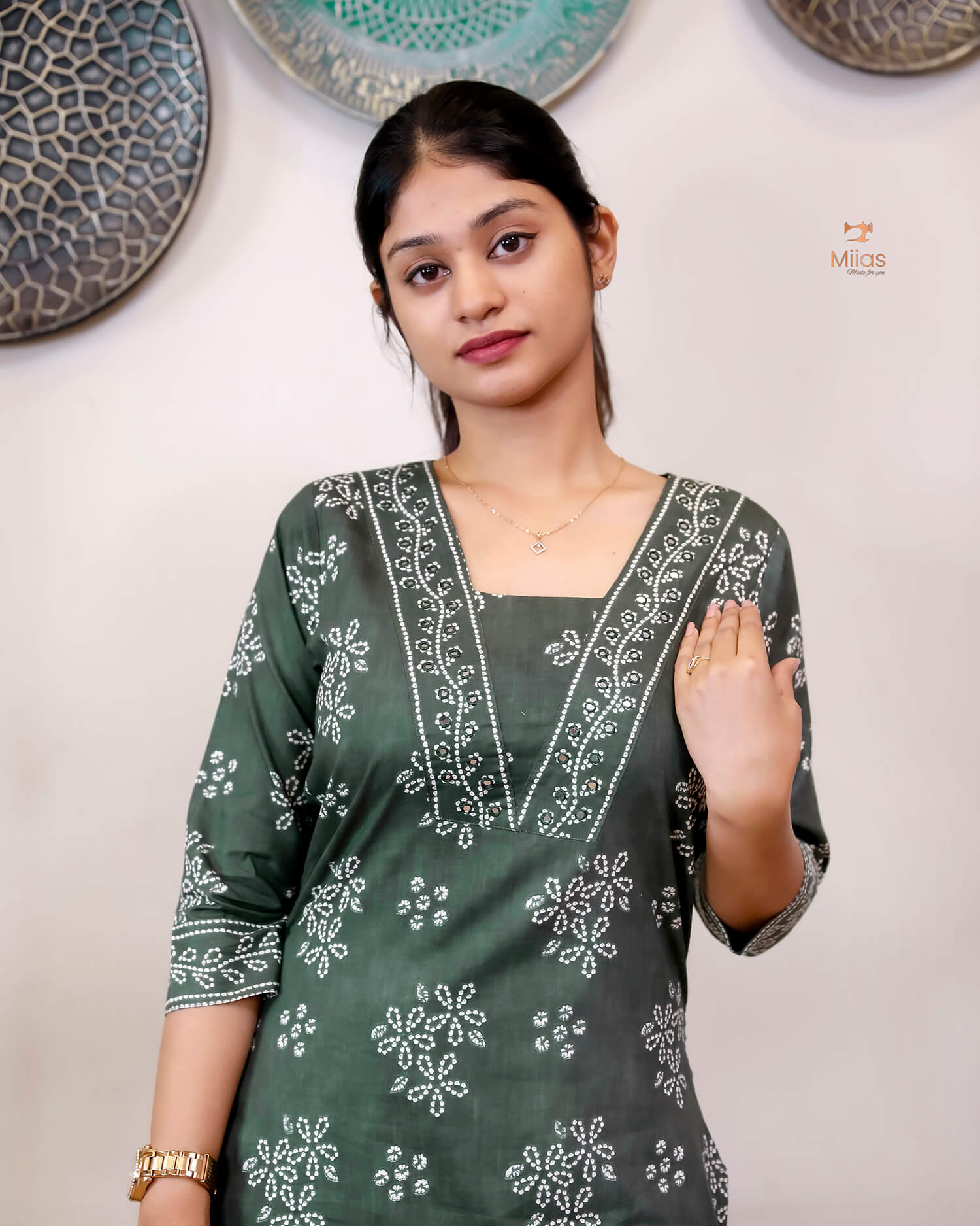 South Cotton Co-ord Set with Mirror Work and Kota check dupatta-Forest Green.