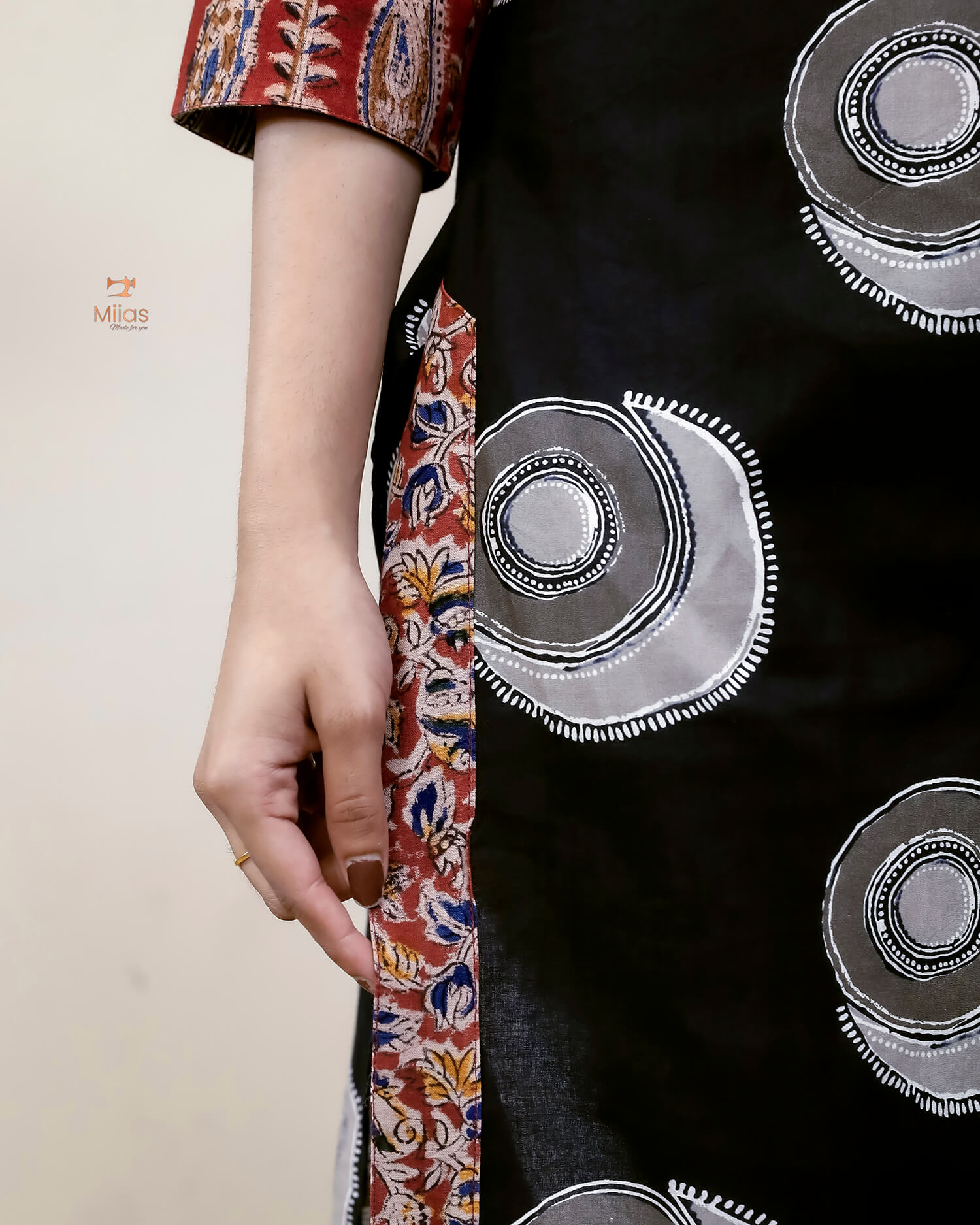 South Cotton Slit Kurti Embroidered Kalamkari Patches-Black.