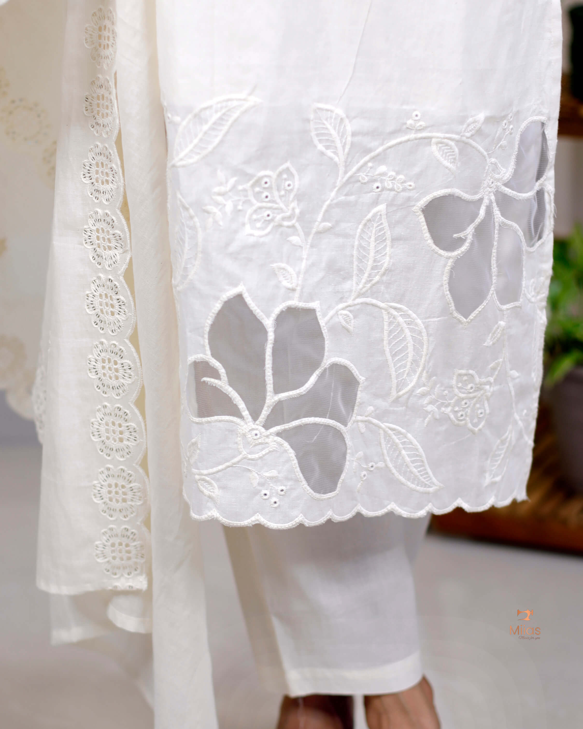 Kora cotton Co-ord set with applique and embroidery work