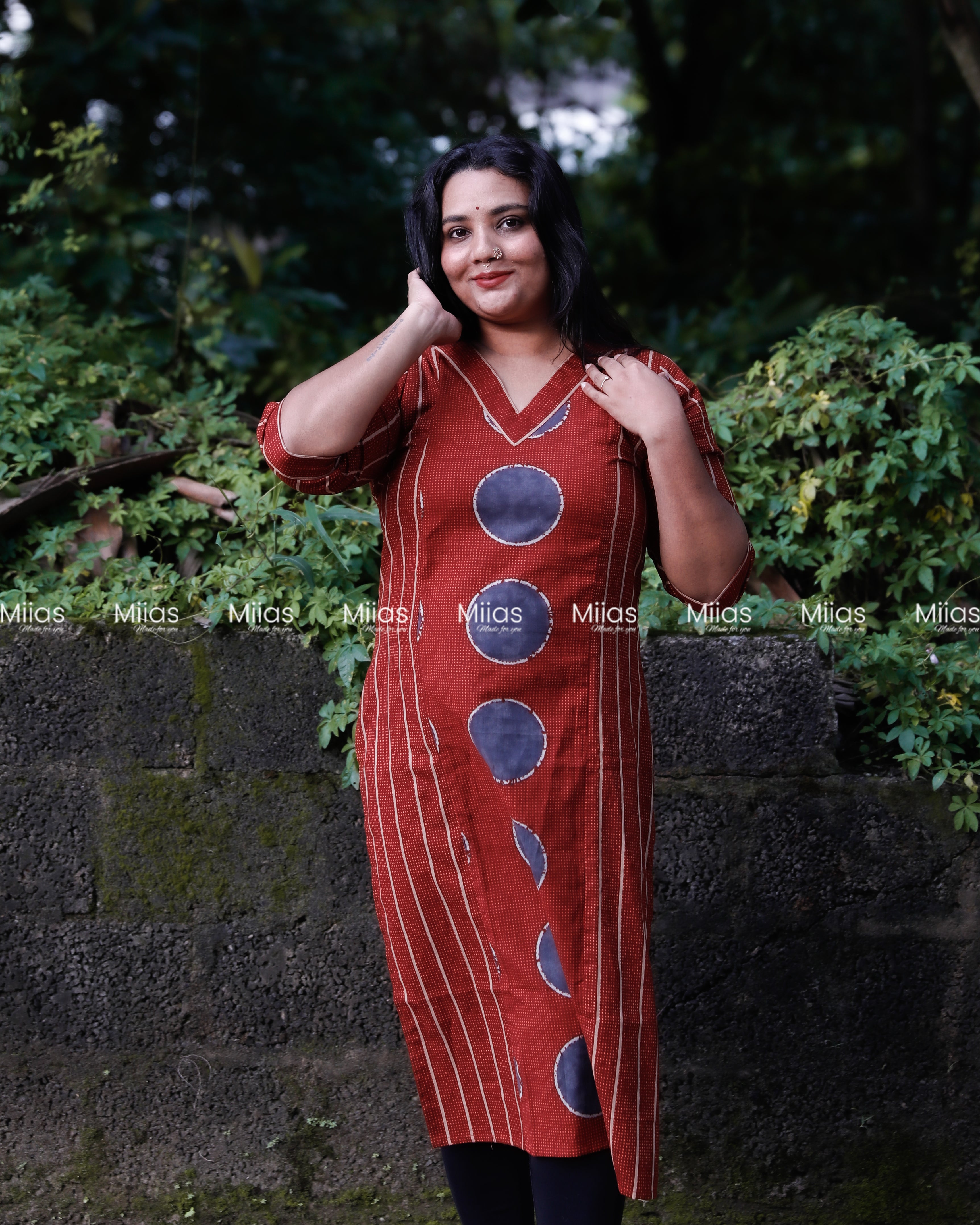 South Cotton Panel Kurti | V-Neck + Stripe & Motif Print | Brick Red