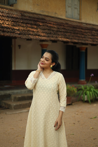 Mul Cotton Self-Thread 5-Panel Kurti – Cream | Vishu Collection