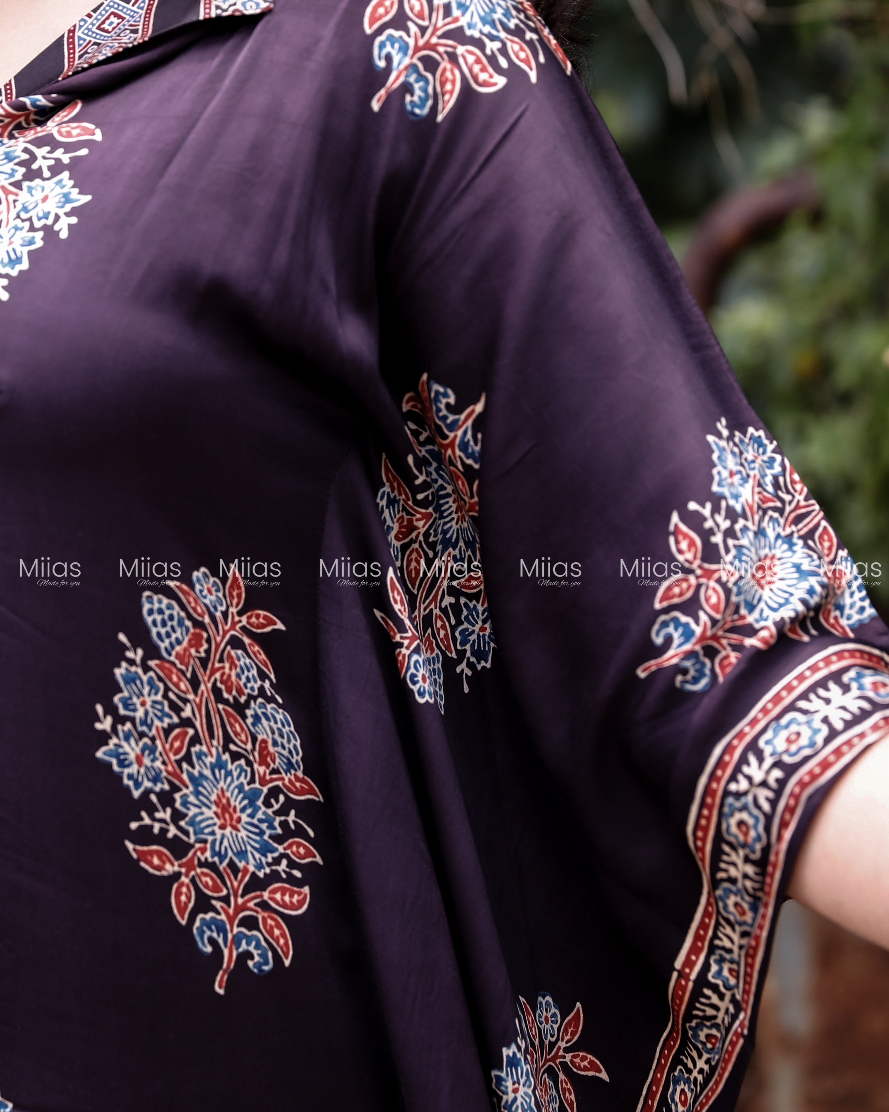 Pure Modal Silk Kaftan | Folding Collar | Black