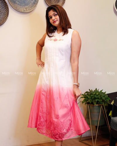 Mul Chanderi 3-Panel Dress Kurti | Bullion Rose + Cutwork | Off-white & Pink