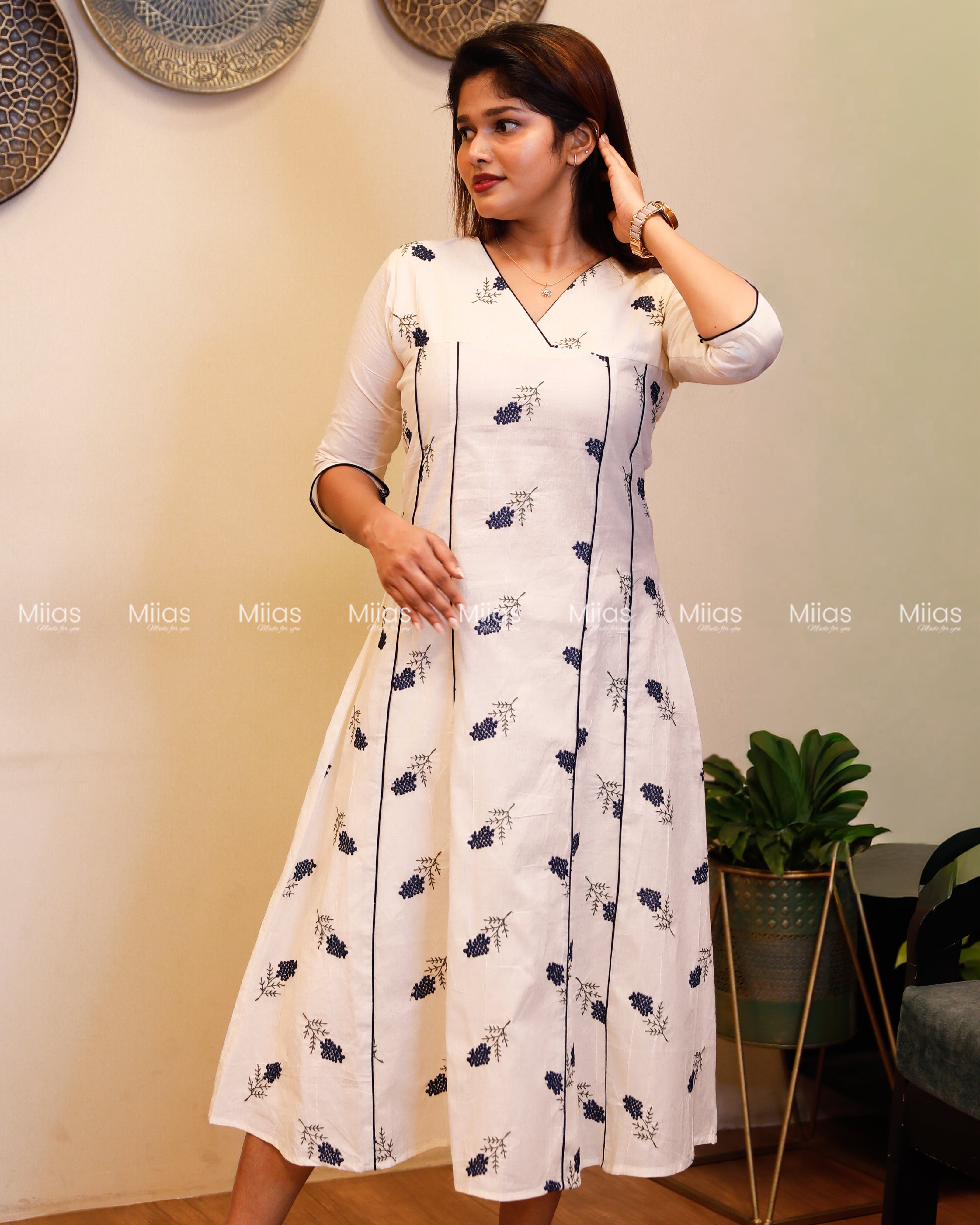 Kora Cotton 5-Panel Kurti | Embroidered + Contrast Piping | Off-white with Blue