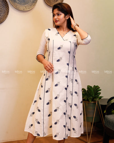 Kora Cotton 5-Panel Kurti | Embroidered + Contrast Piping | Off-white with Blue