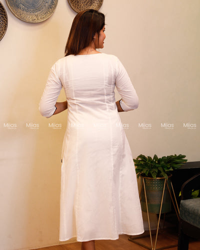 Kora Cotton 5-Panel Kurti | Embroidered + Contrast Piping | Off-white with Blue