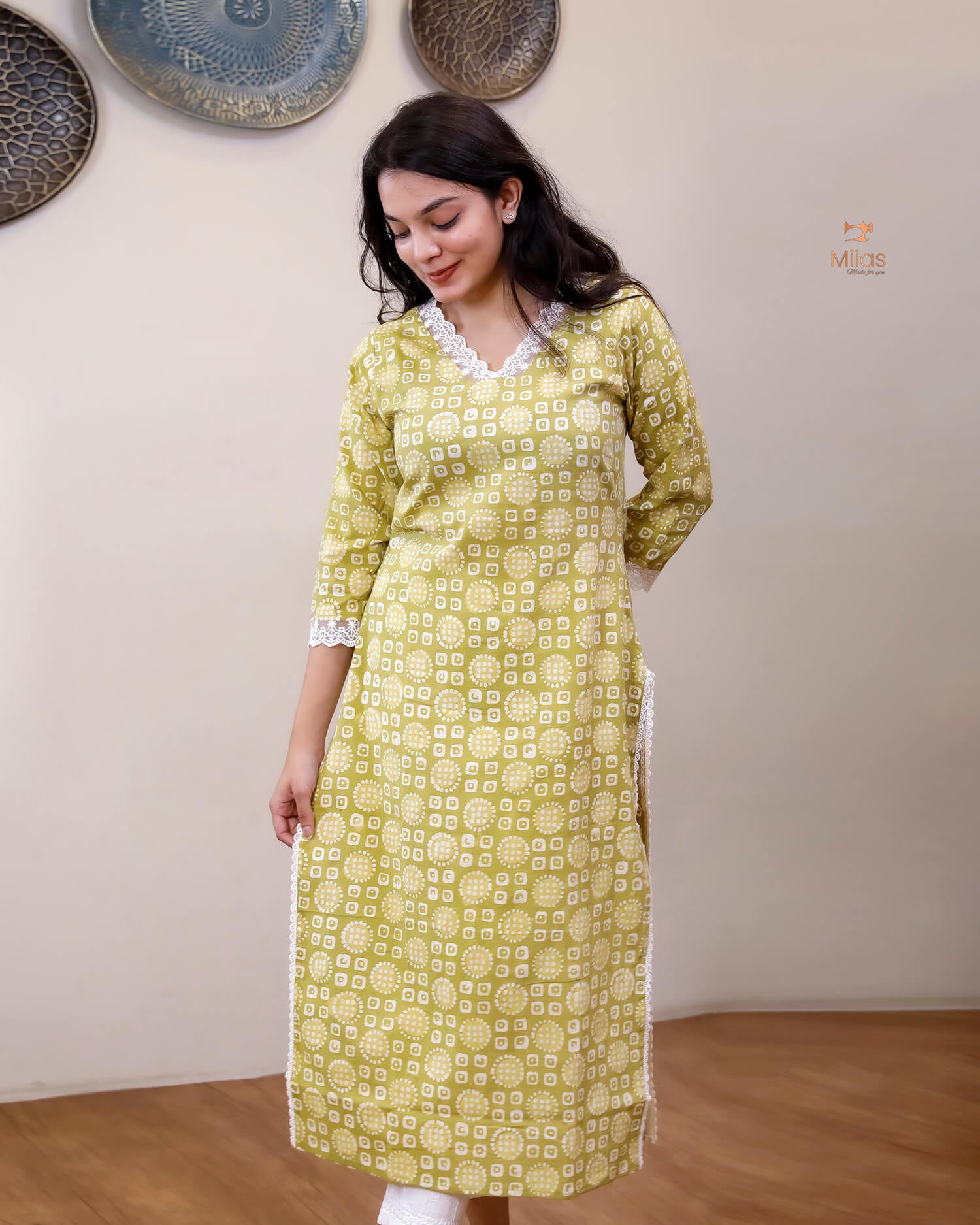 Cotton SlItted Kurti with Lace Trim | Olive green