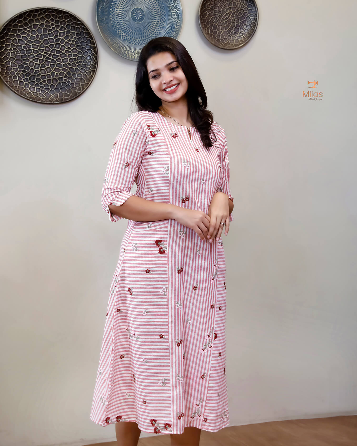 Flex Cotton Kurti: Embroidered 3-Panel Ethnic Wear-Peach.