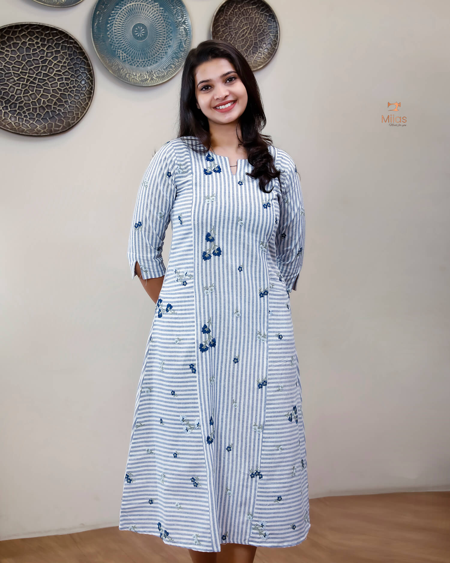 Flex Cotton Kurti: Embroidered 3-Panel Ethnic Wear-Blue.
