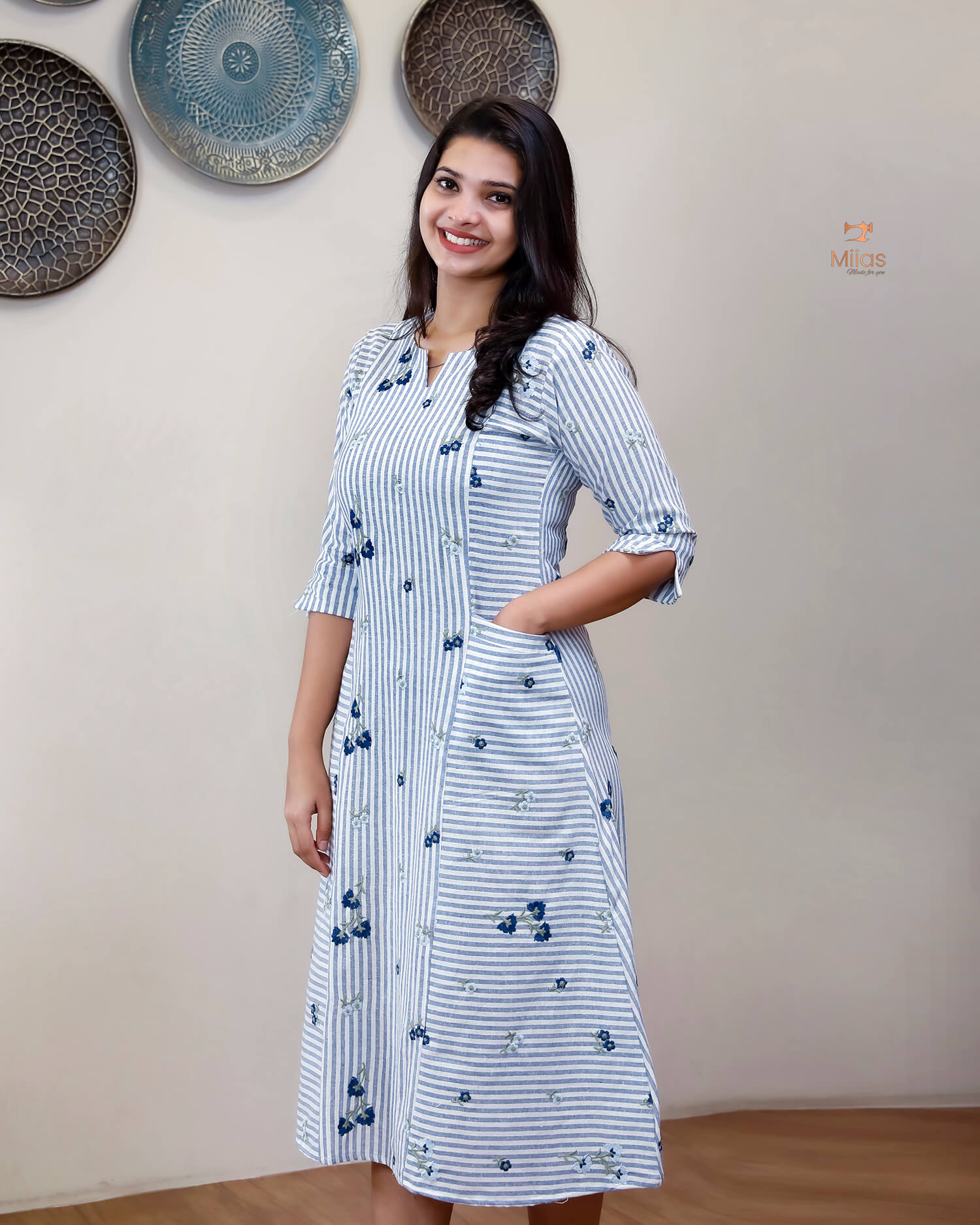 Flex Cotton Kurti: Embroidered 3-Panel Ethnic Wear-Blue.