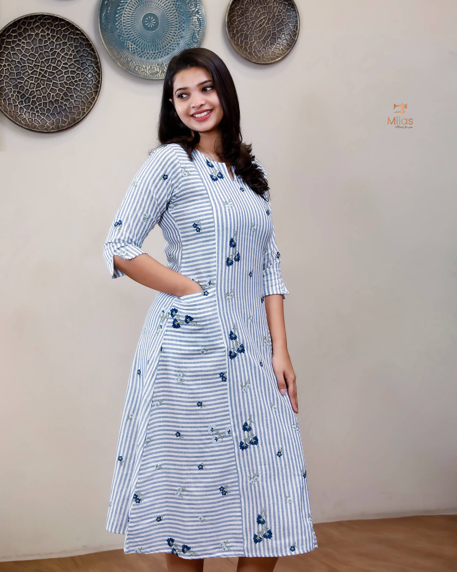 Flex Cotton Kurti: Embroidered 3-Panel Ethnic Wear-Blue.