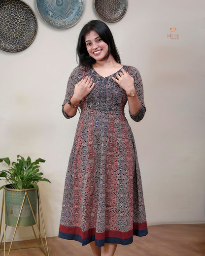 Ajrakh printed cotton panel-cut kurti