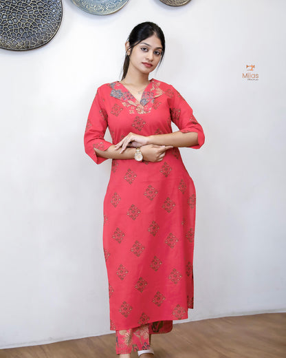 Pure Cotton Co-ord Set: Breathable Printed Elegance-Pink.