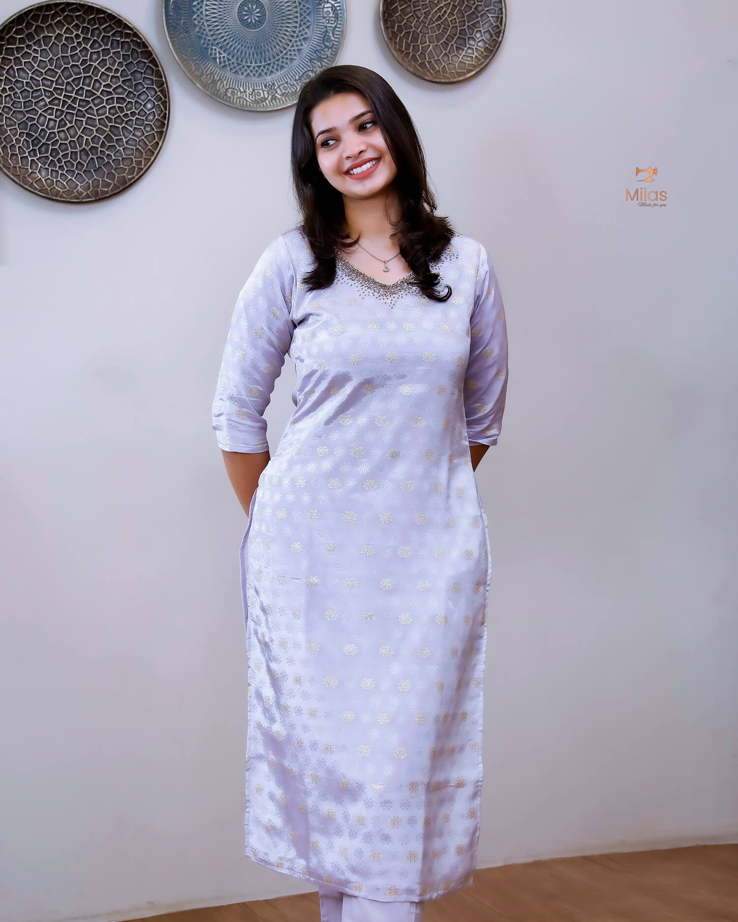 Tissue Jacquard Co-ord Set: Printed Top & Matching Crepe Bottoms-Pastel Lavender.