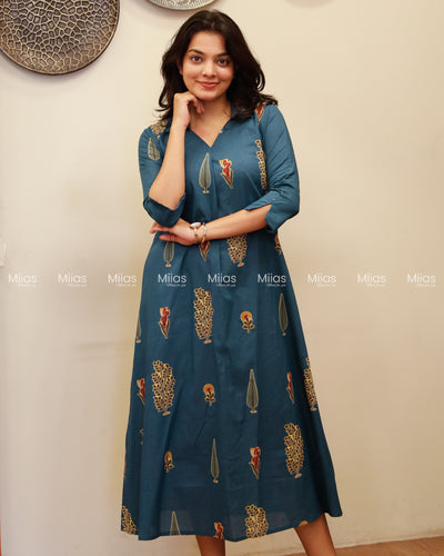 South Cotton Dress Kurti | Shirt Collar + Pleats + Pocket | Teal Blue