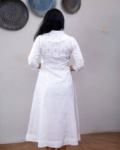 Mul Chanderi Kurti: Golden Mukesh Work, Printed Panel, Pintuck Neckline-White.
