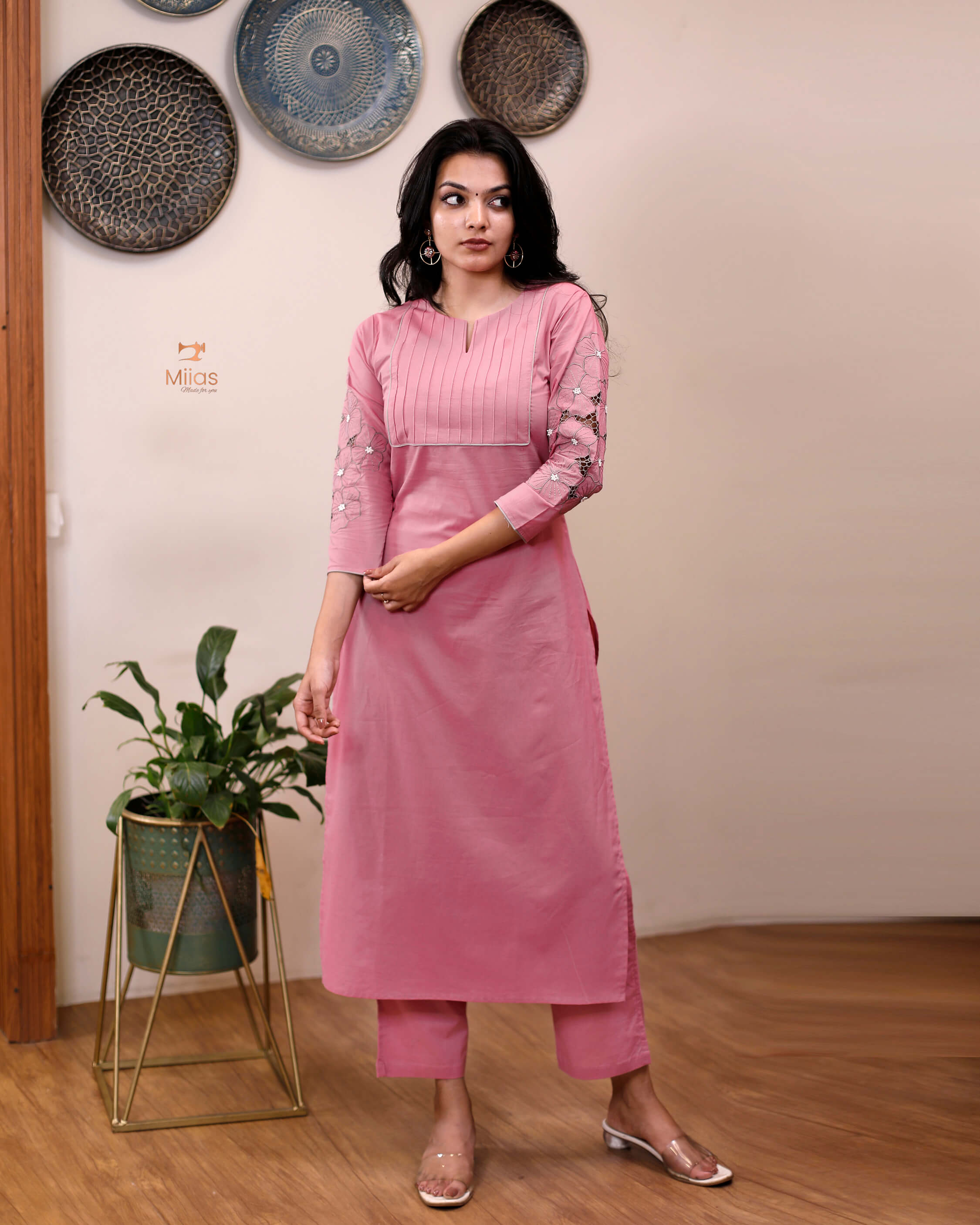 Elegant 3-Pc Ethnic Cotton Set: Embroidered Top & Lahariya Dupatta