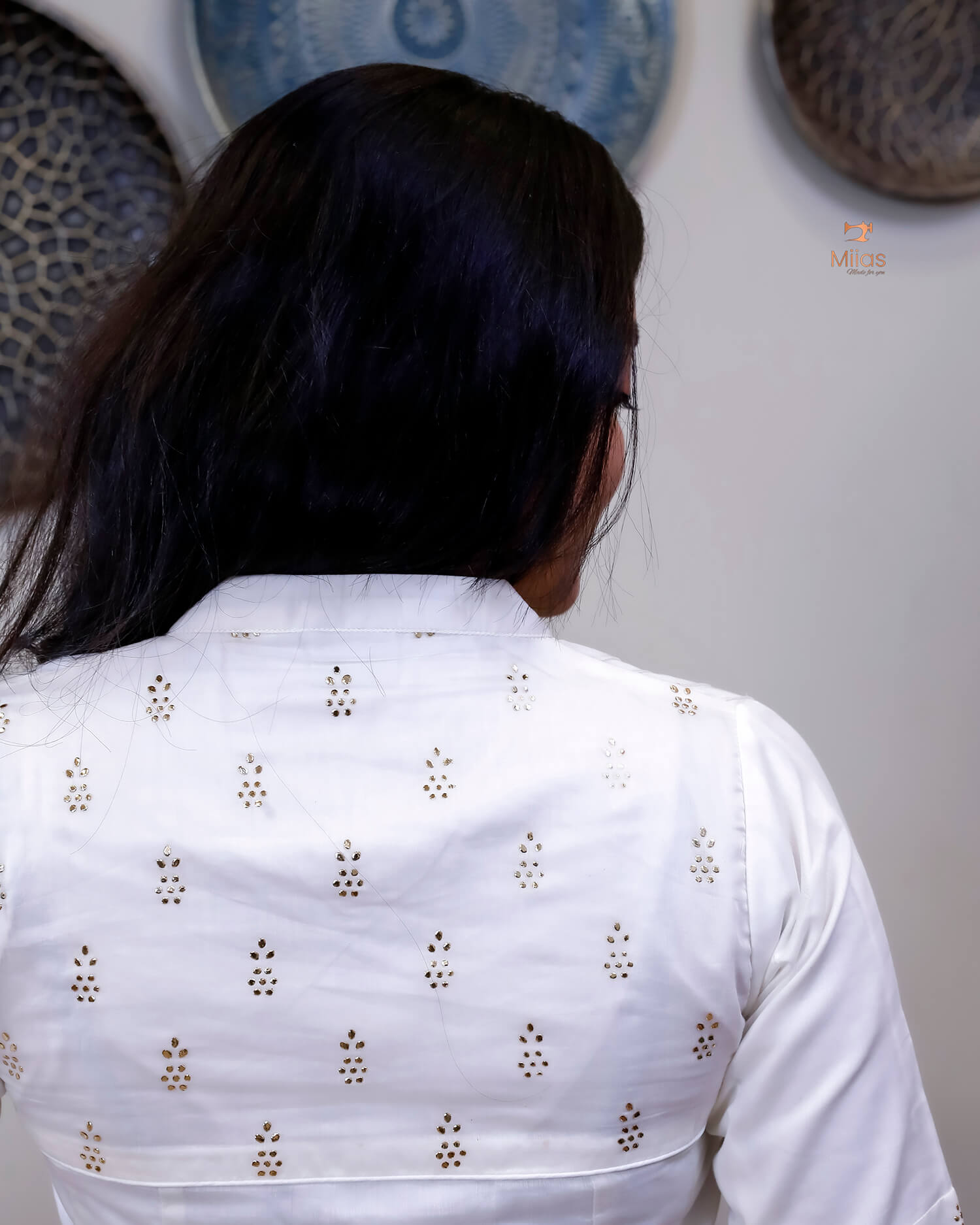Mul Chanderi Kurti: Golden Mukesh Work, Printed Panel, Pintuck Neckline-White.
