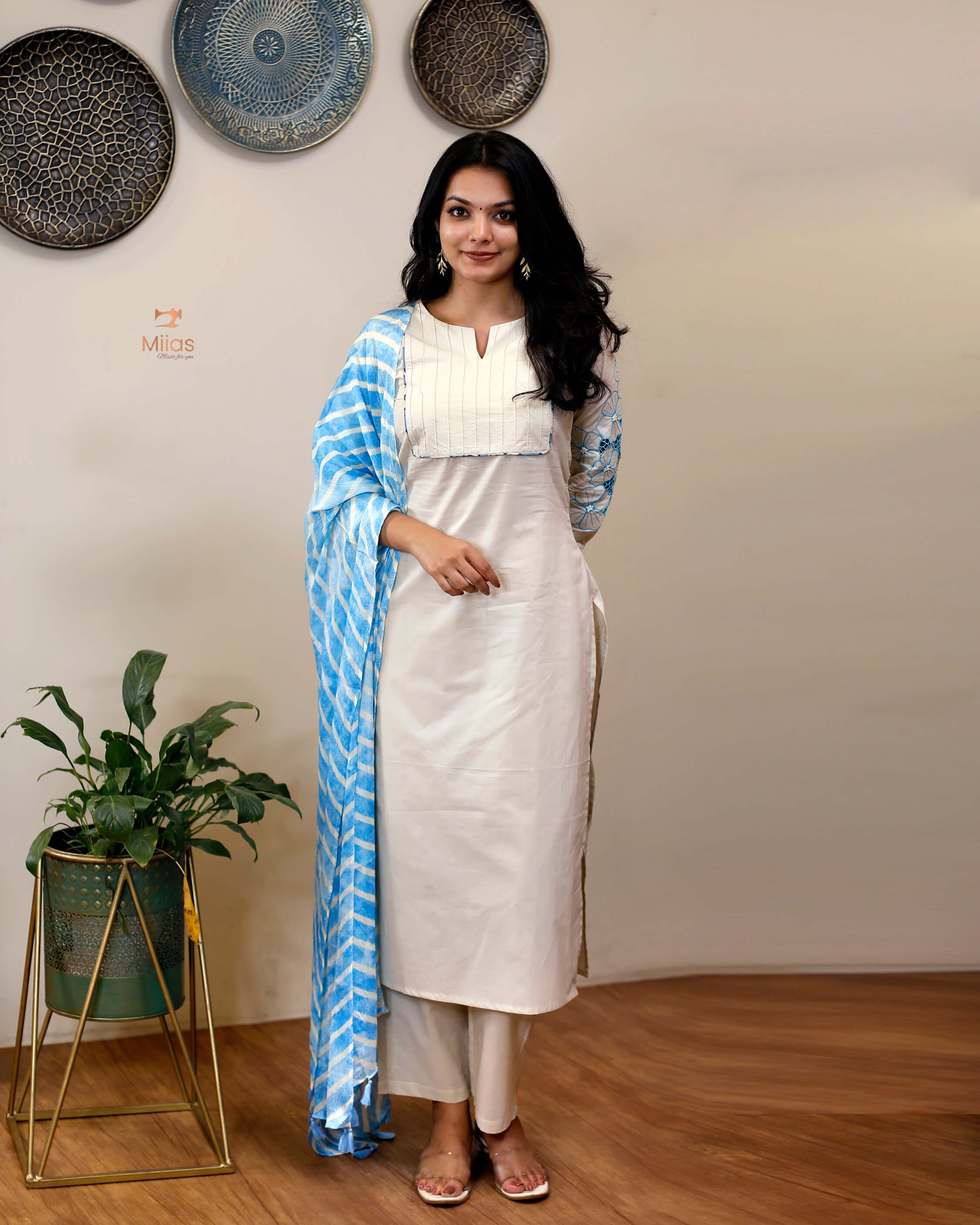 Elegant 3-Pc Ethnic Cotton Set: Embroidered Top & Lahariya Dupatta